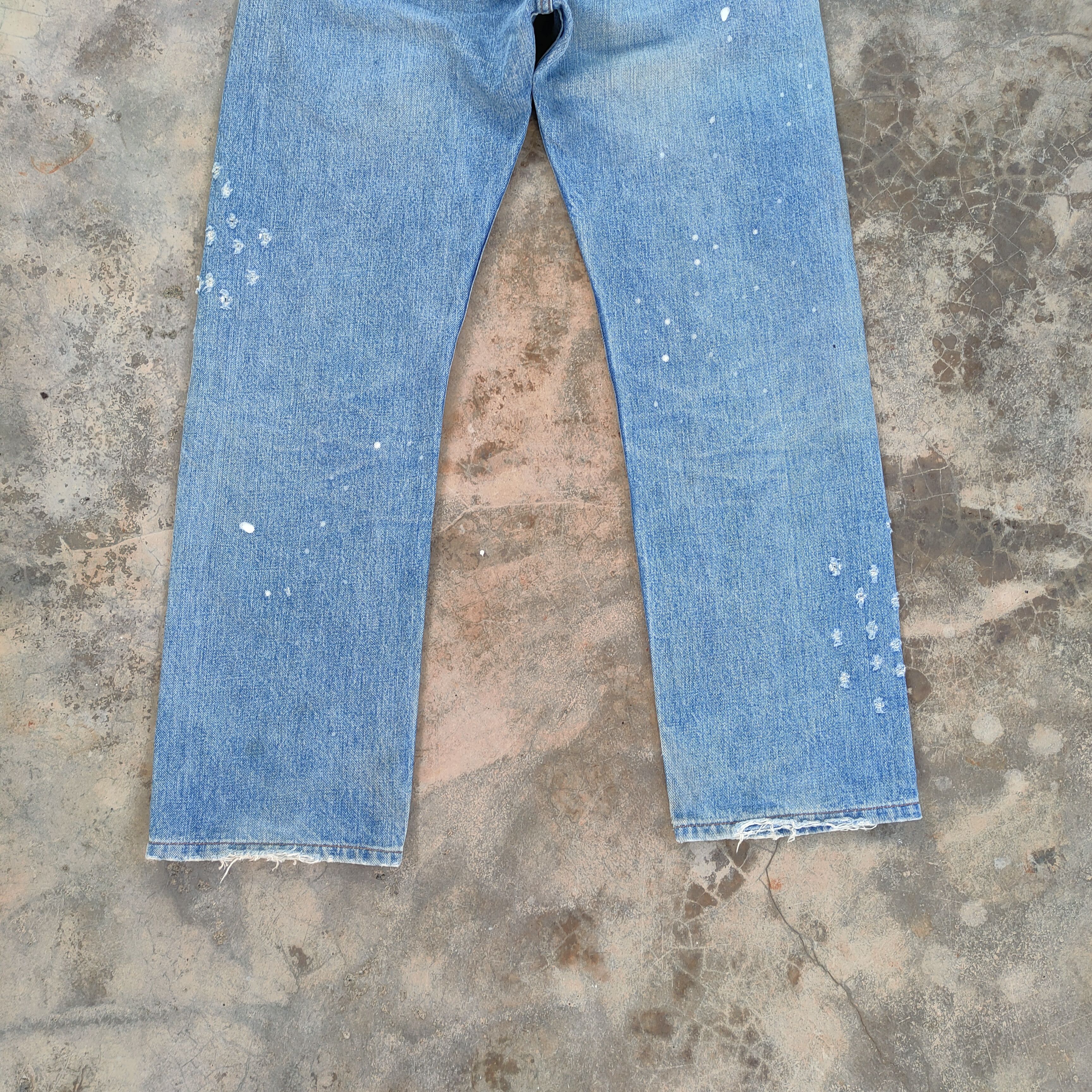 Levi's Vintage Clothing VINTAGE LEVI'S 501 FADED DISTRESSED JEAN DENIM PANTS Size US 30 / EU 46 - 9 Thumbnail