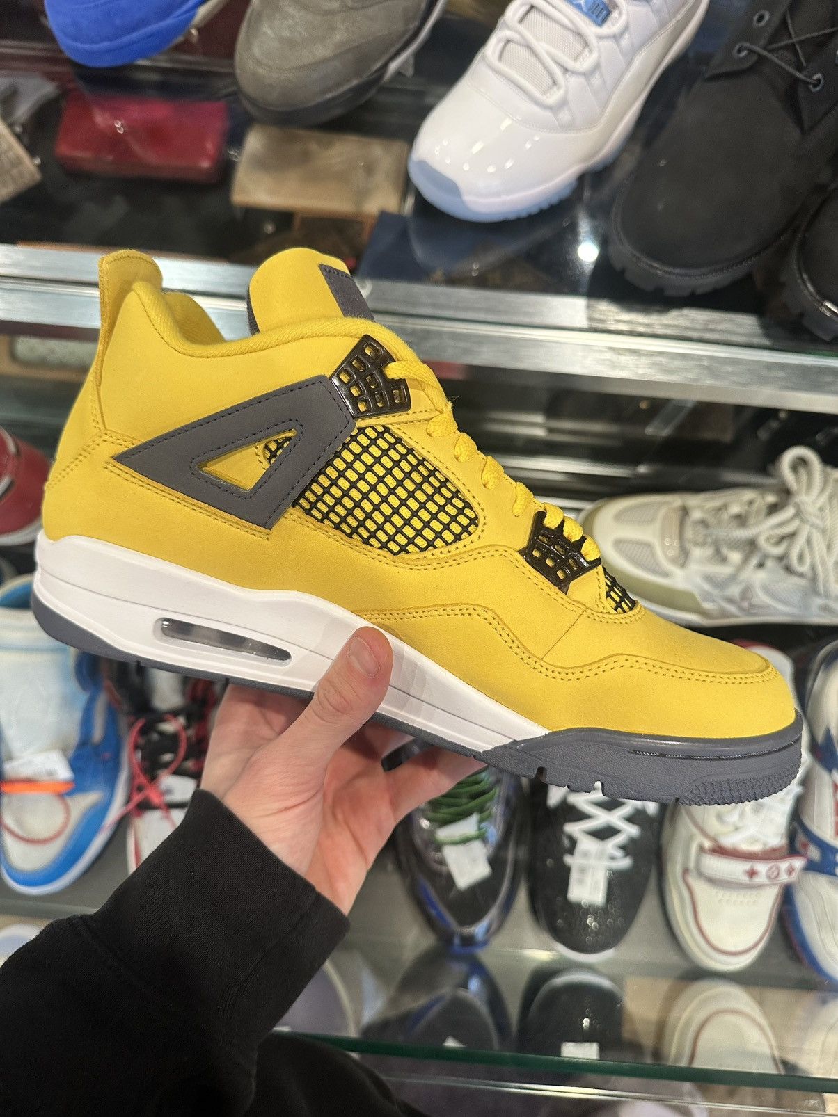Jordan Brand Jordan 4 ‘Lightning’ DS OG All size 11 Size US 11 / EU 44 - 4 Thumbnail