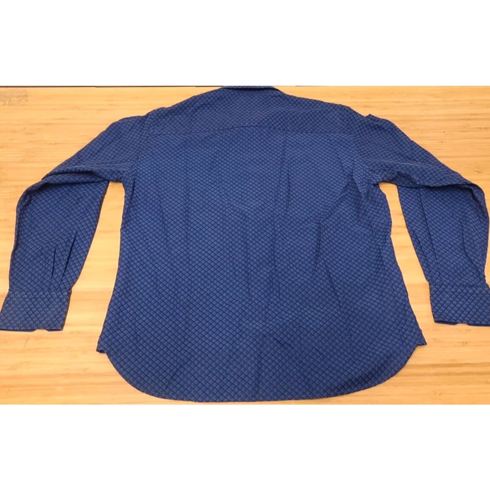 Luchiano Visconti **Men's Large Blue Collared Geometric Pattern Button-Up Shirt** User: Men's Large Blue Geometric Pattern Button-Up Shirt Size US L / EU 52-54 / 3 - 5 Thumbnail
