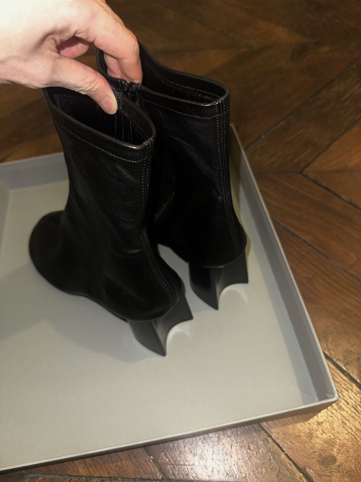 Balenciaga Balenciaga runway leather boots Size US 9.5 / EU 42-43 - 2 Thumbnail