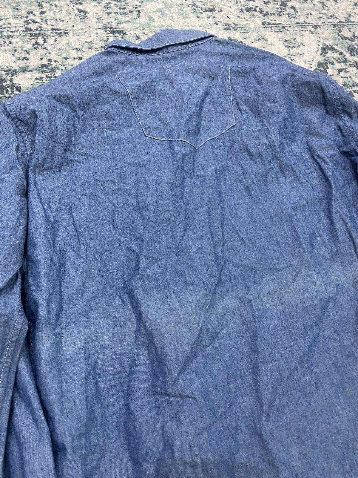 Balenciaga AW09 Balenciaga Paris Faded Hidden Pocket Denim Shirt Size US L / EU 52-54 / 3 - 16 Thumbnail