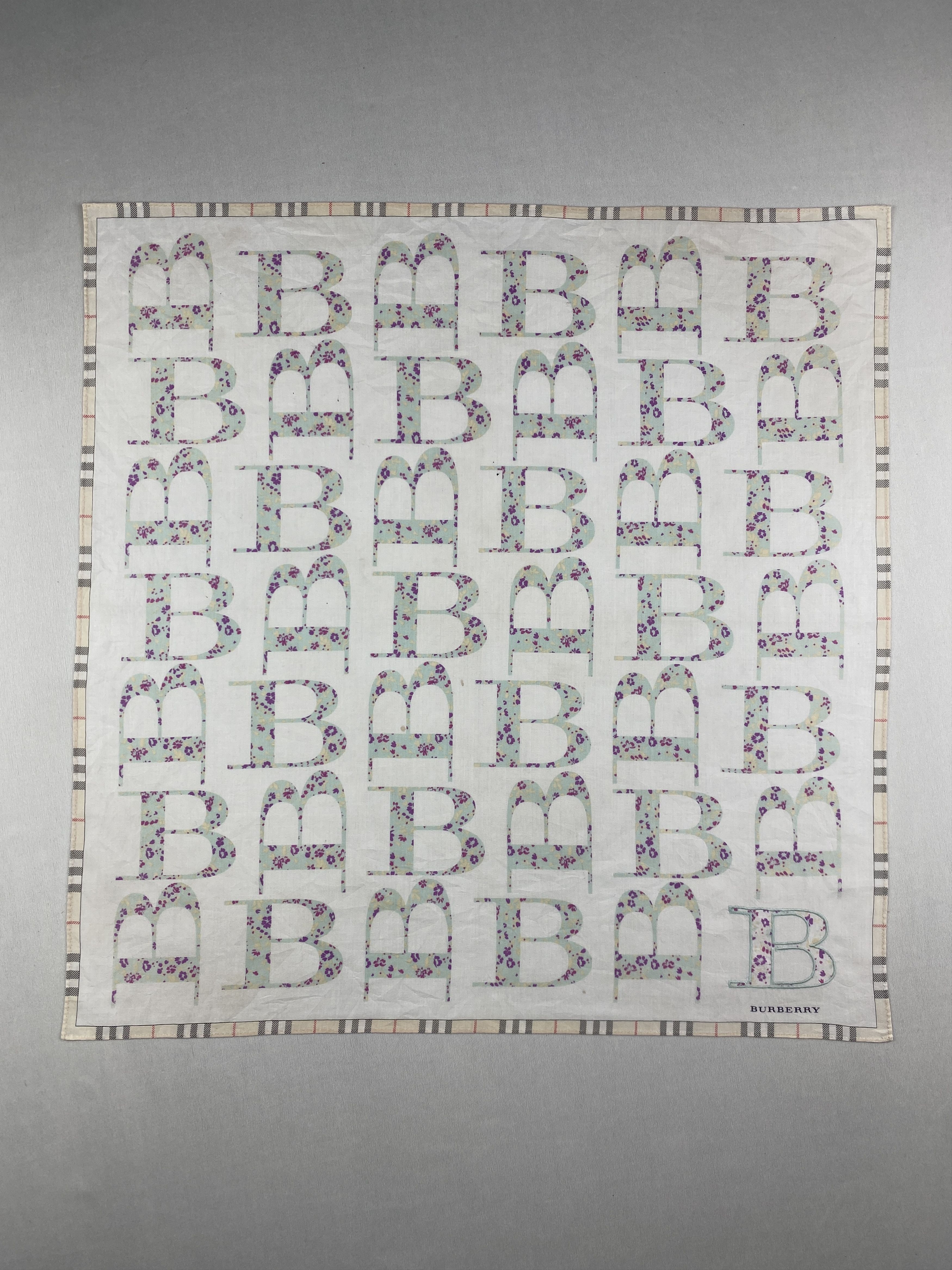 Burberry Vintage Burberry Handkerchief Pocket Square Bandana HM0038 Size ONE SIZE - 1 Thumbnail