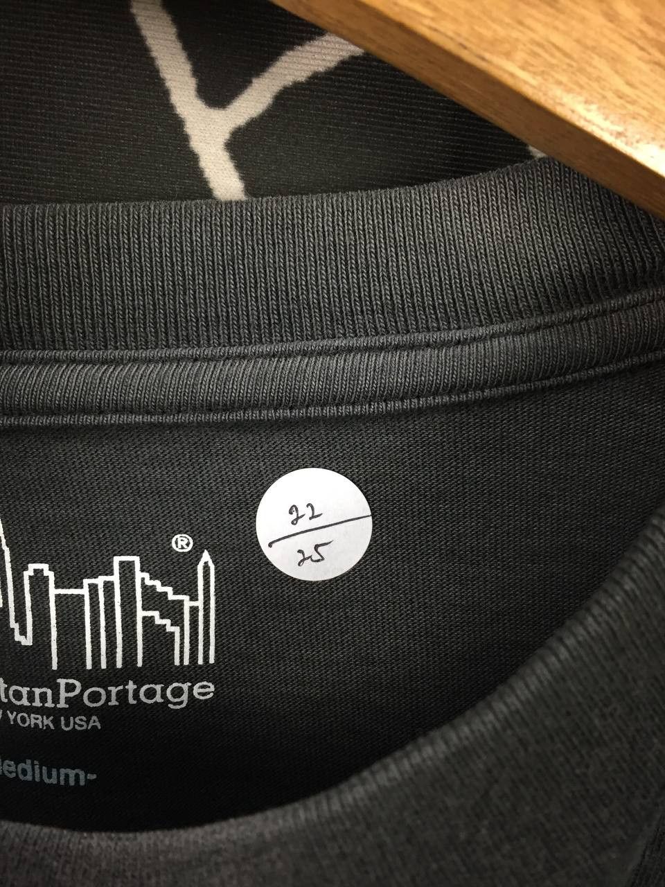 Vintage Manhattan Portage New York City Skyline Graphic Tee Size US M / EU 48-50 / 2 - 11 Thumbnail