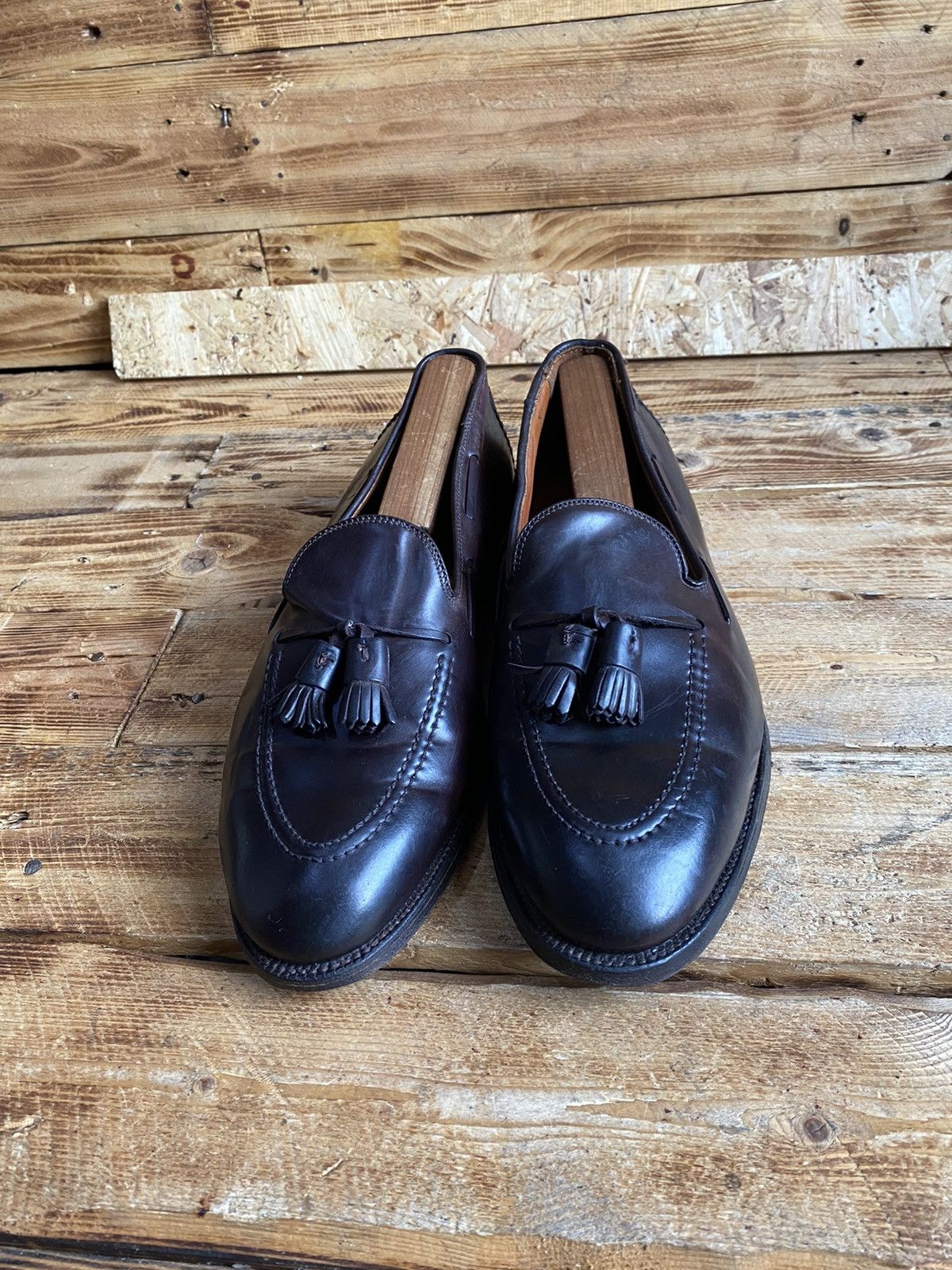 Brooks Brothers shell cordovan tassel loafer like new condition Alden Original Tassel Moccasin (Dark Brown) – BROGUE main image 2