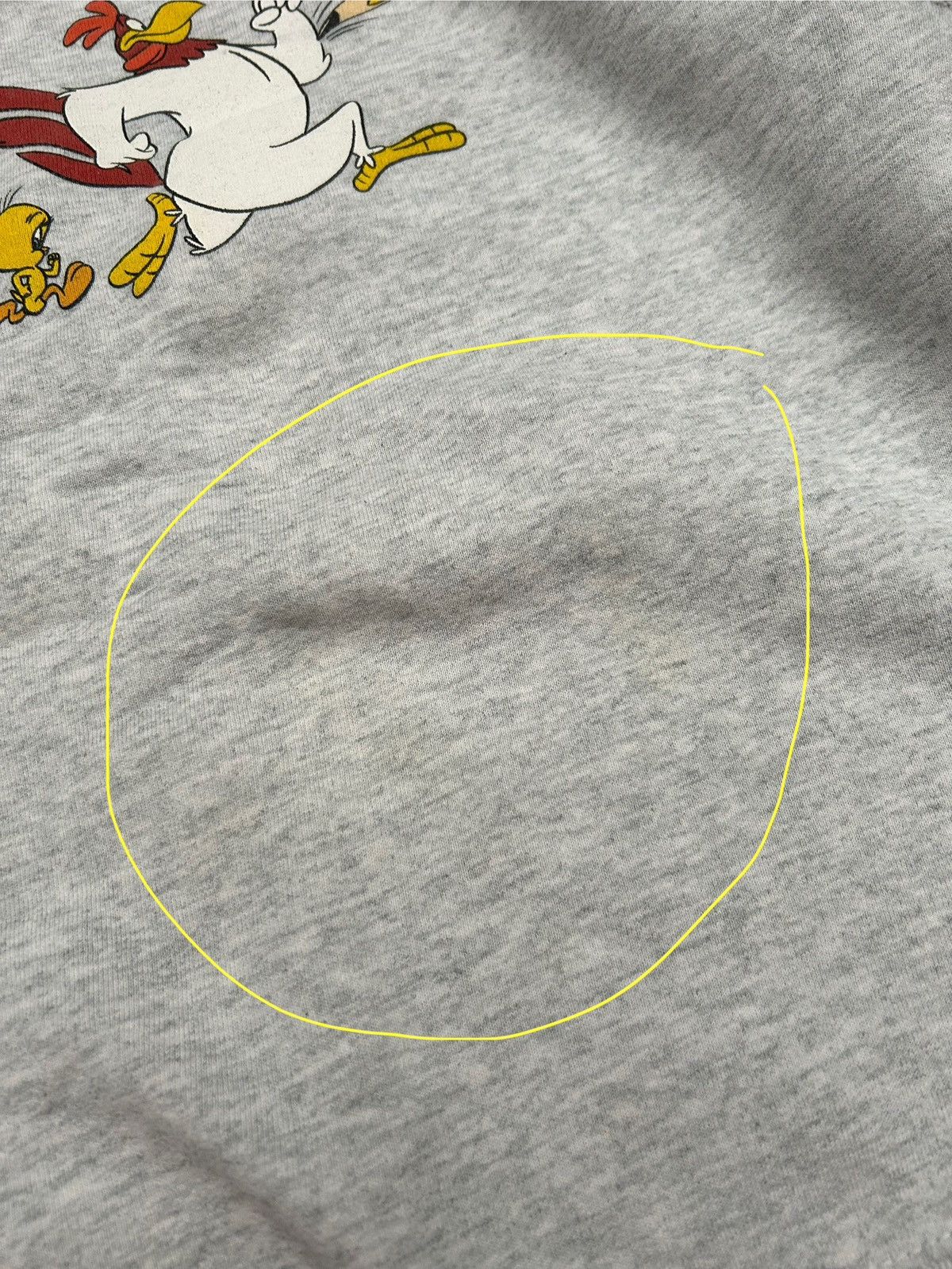 Vintage Vintage 1996 Looney Tunes Sweatshirt Size L Made In USA Size US L / EU 52-54 / 3 - 9 Thumbnail
