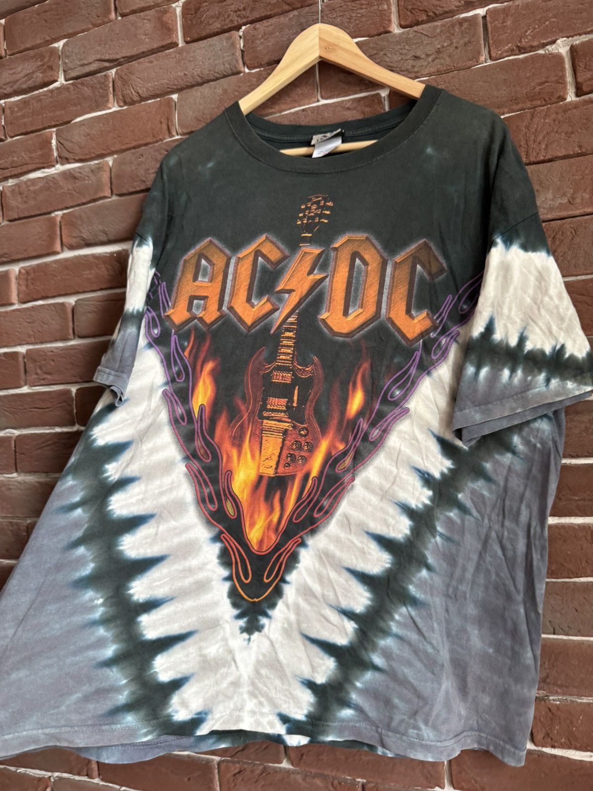 Band Tees 00s AC DC Hells Bells Vintage Metal Rock Tour Band Tee Black Size US XL / EU 56 / 4 - 6 Thumbnail