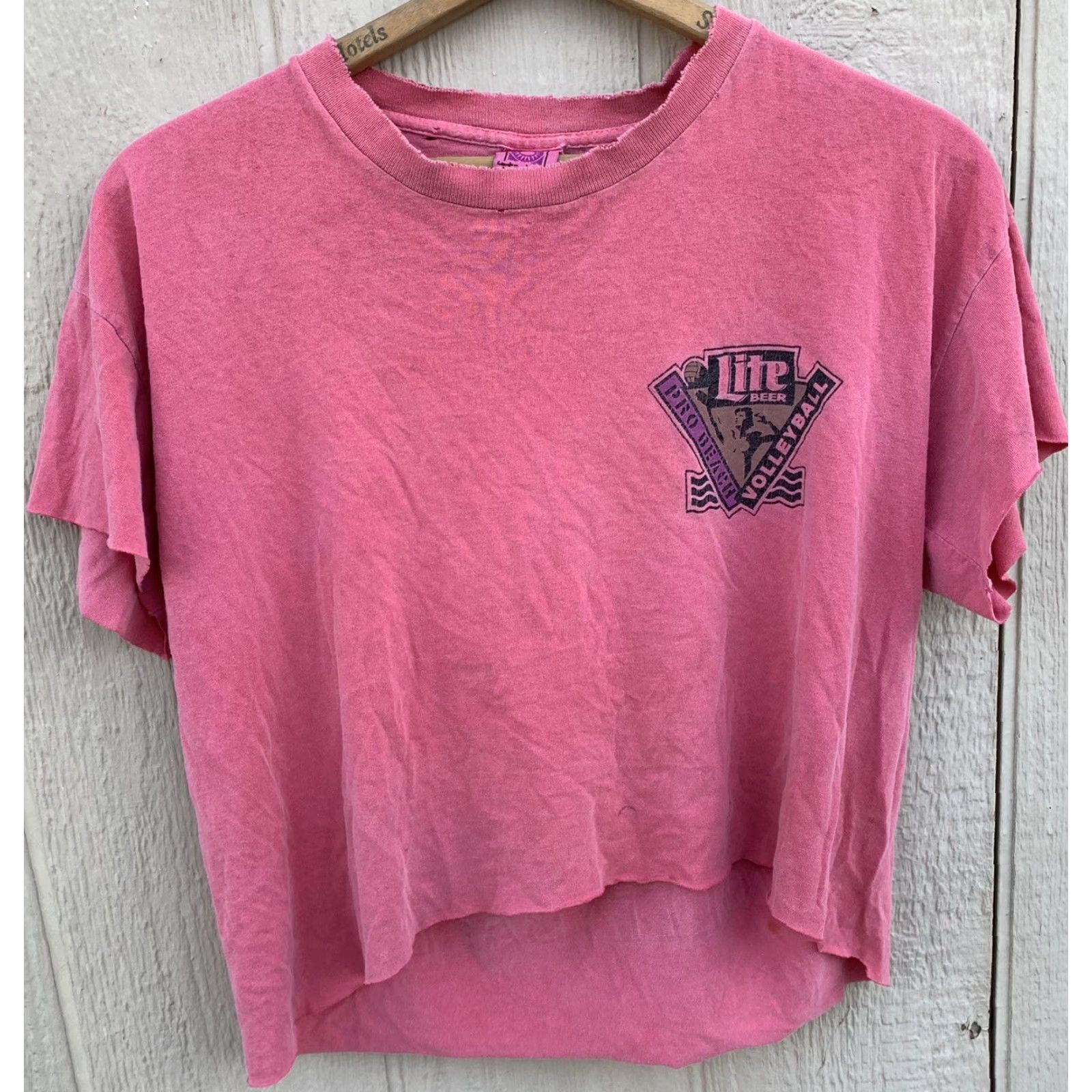 Vintage VINTAGE Tandem Sport Miller Lite Beer Pro Beach Volleyball T-Shirt Cropped XL Men 90s Graphic Print Size US XL / EU 56 / 4 - 5 Thumbnail