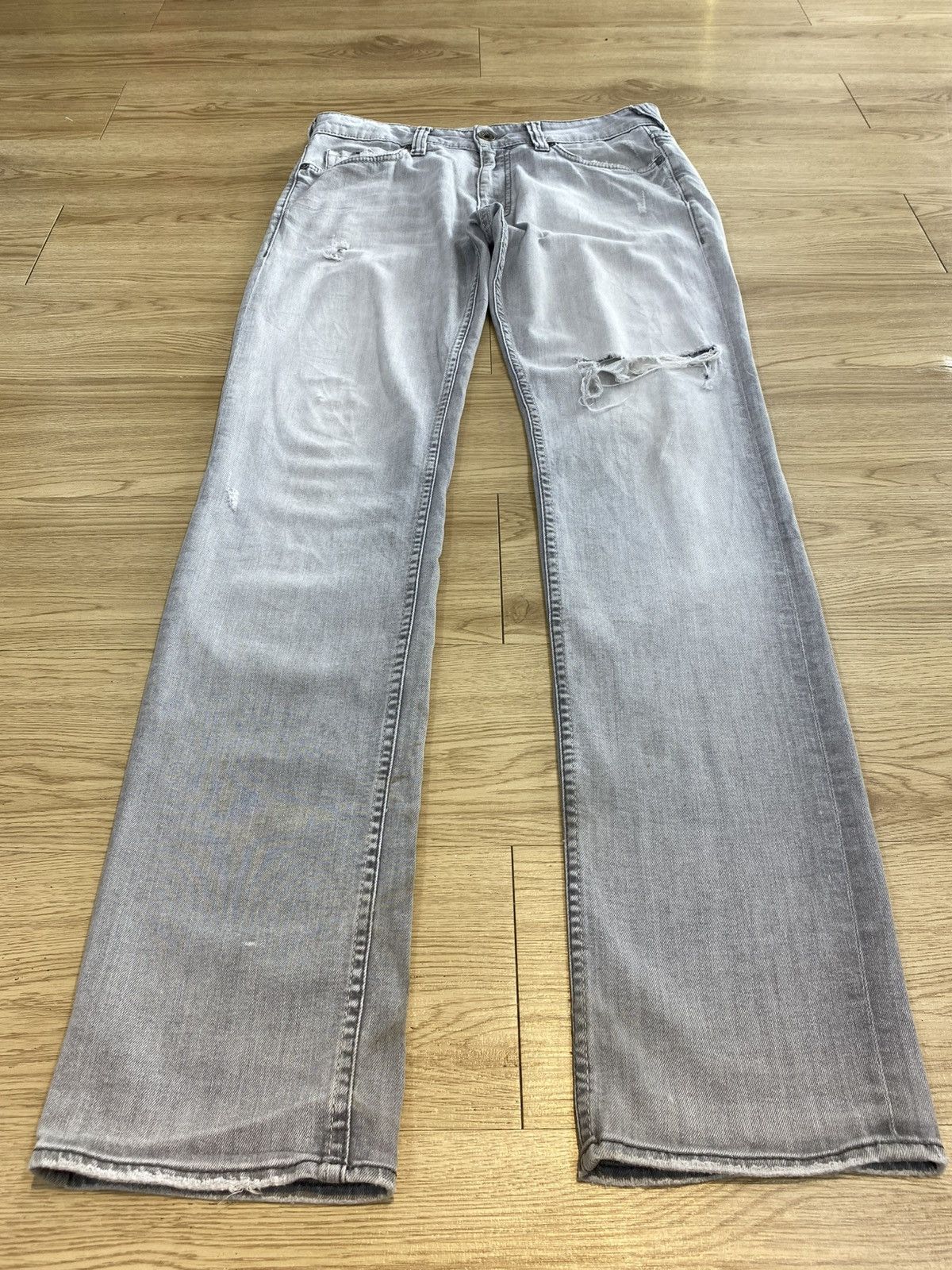 Japanese Brand Vintage Japanese Brand Straight Cut Faded Distressed Denim Size US 31 - 1 Thumbnail
