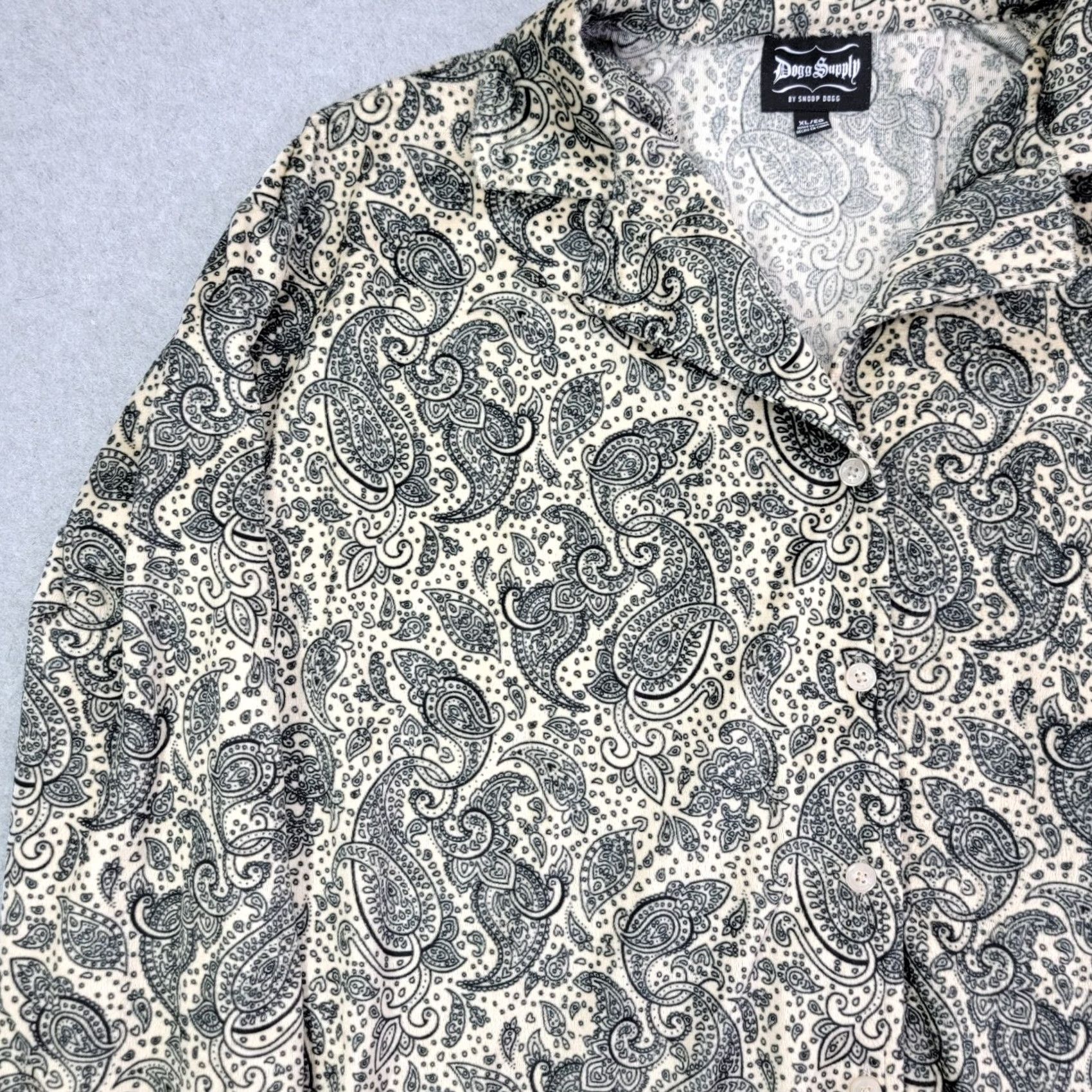 Vintage Dogg Supply By Snoop Dogg Pajamas Soft Mens XL Lounge Shirt beige paisley Pajama Top Mens XL beige Paisley Dogg Supply By Snoop Dogg Size US XL / EU 56 / 4 - 3 Thumbnail