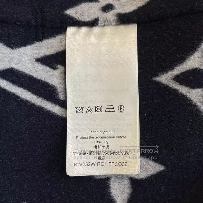 Louis Vuitton Louis Vuitton Dark blue lace-up midi coat Size XS / US 0-2 / IT 36-38 - 6 Thumbnail