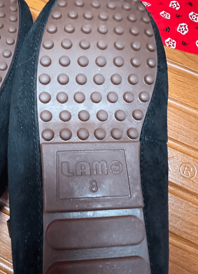 Designer lamo black slippers for womens size 8 Size US 8 / EU 41 - 5 Thumbnail