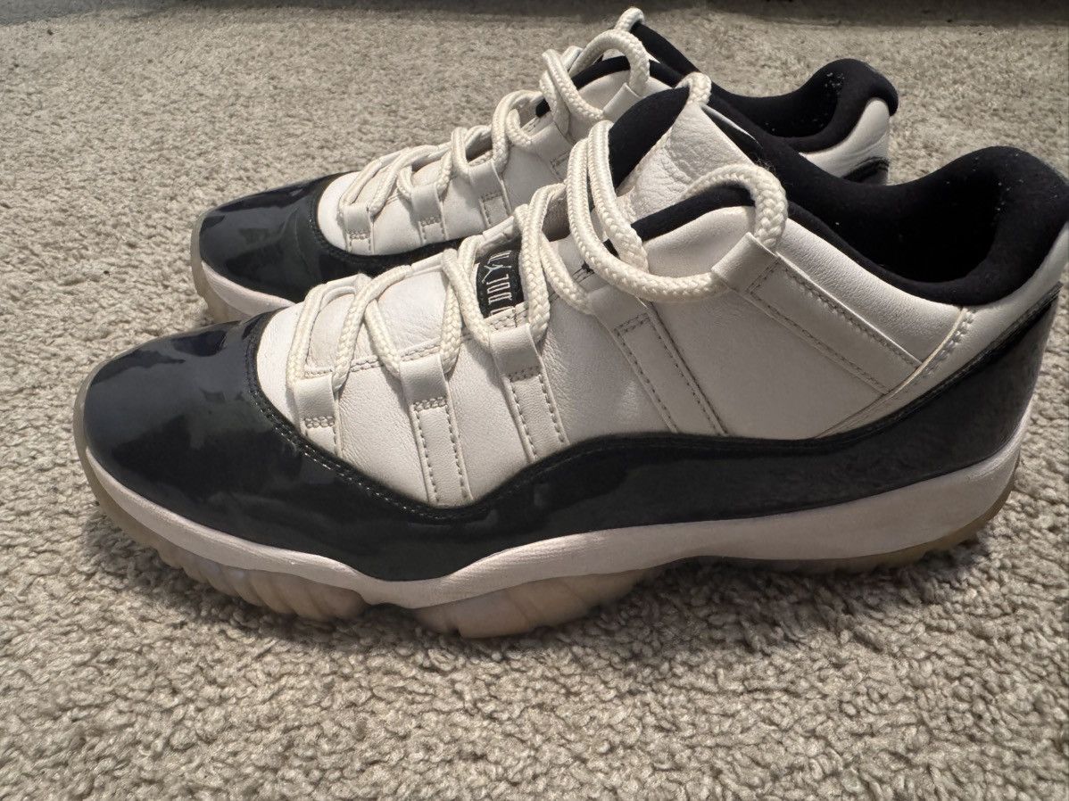 Jordan Brand Jordan 11 Retro Low Emerald Size US 11.5 / EU 44-45 - 3 Thumbnail