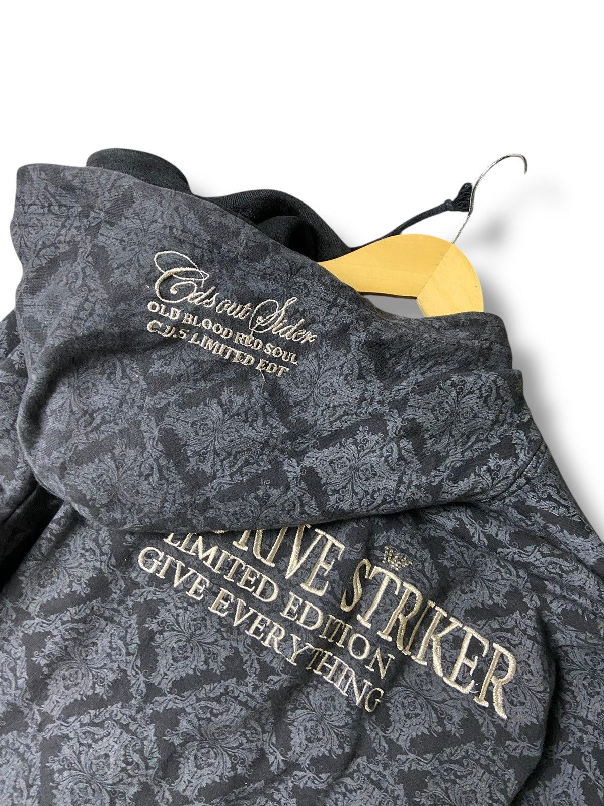 Japanese Brand Cool Drive Striker Embroidery Pattern Hoodie Jacket (170) Size US M / EU 48-50 / 2 - 3 Thumbnail