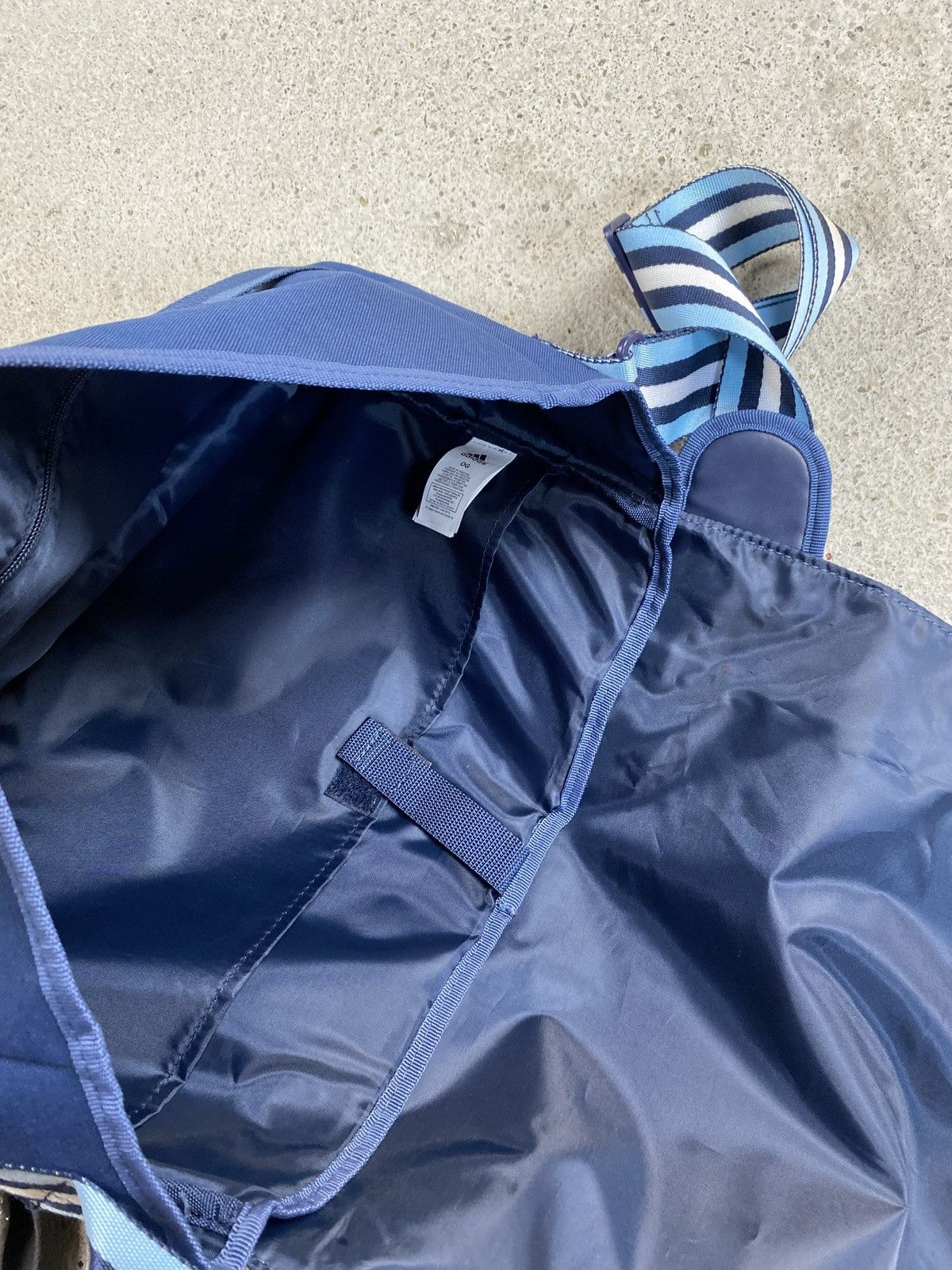 Adidas Adidas argentina massager bag rare soccer football core Size ONE SIZE - 9 Thumbnail