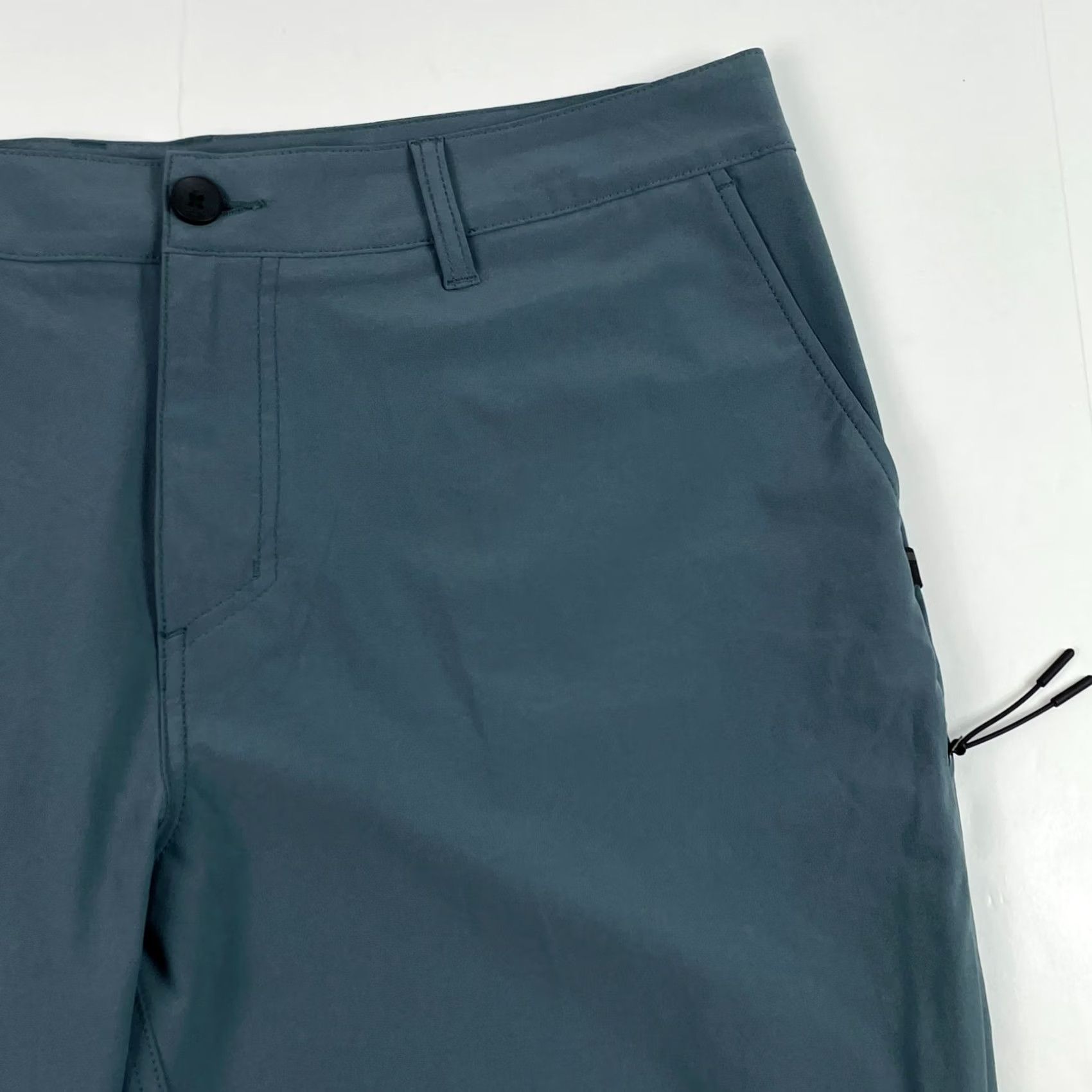 Oakley Oakley Shorts Mens 36 x 10 Blue Performance Golf Chino Golfer Golfing Stretch - 36in Waist Size US 36 / EU 52 - 3 Thumbnail