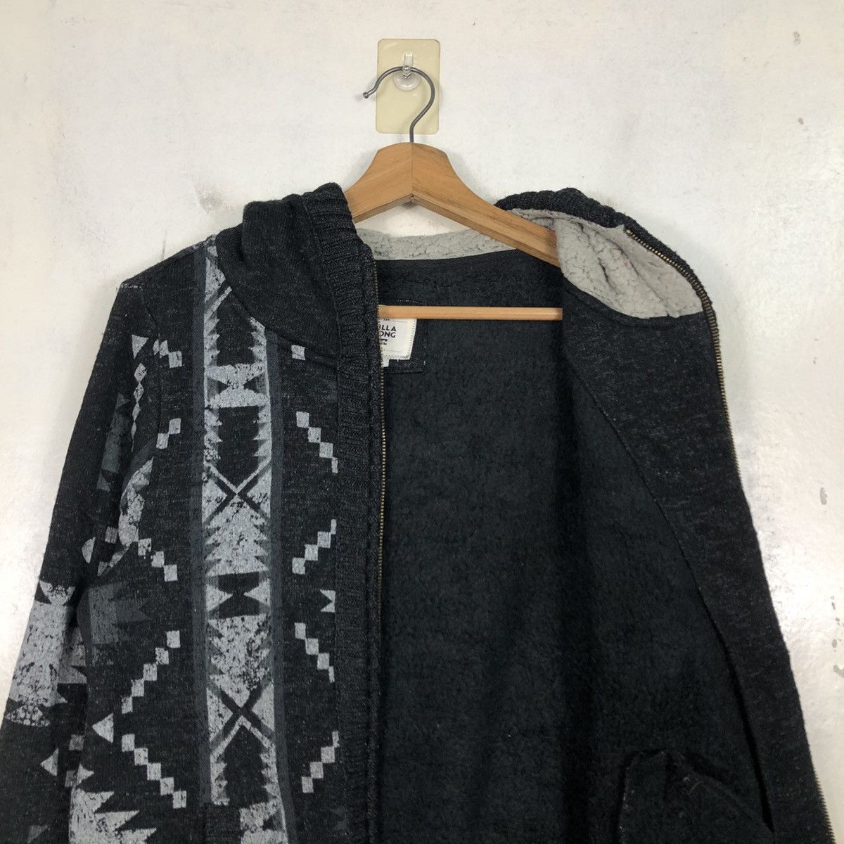 Japanese Brand 📌Vintage Billabong Bomber Jacket Fur Hoodie Navajo Aztec Size US M / EU 48-50 / 2 - 15 Thumbnail