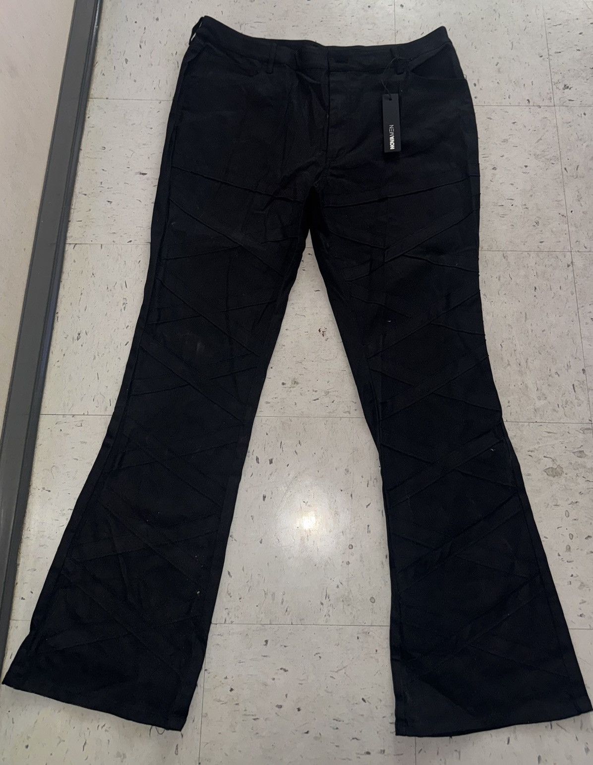 Fashion Nova Sqaure pocket fray stacked skinny flare pants Size US 42 / EU 58 - 1 Thumbnail