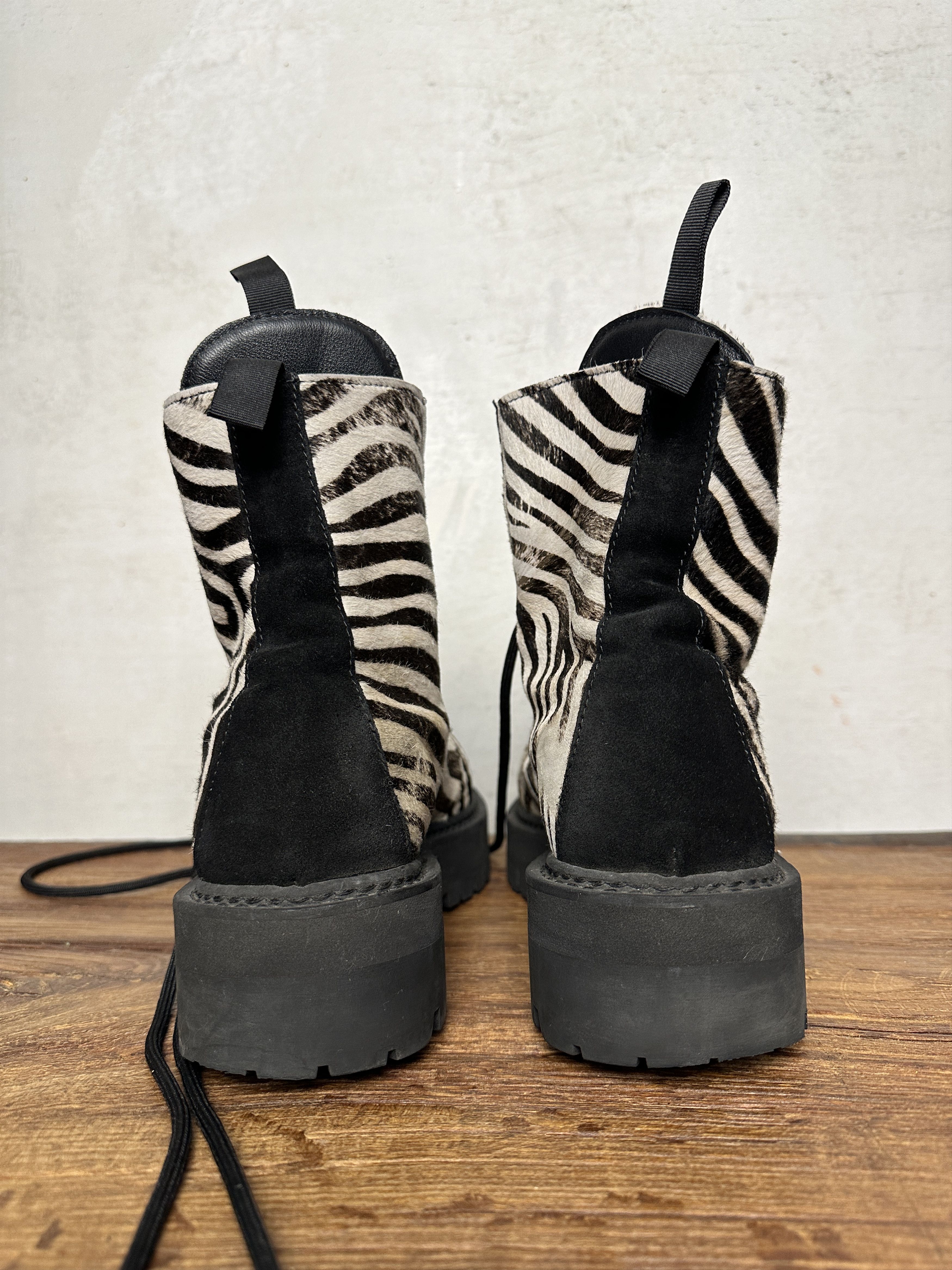 Off-White Off-white Hiking Boots In Zebra Printed Calf Leather Size US 8 / IT 38 - 4 Thumbnail