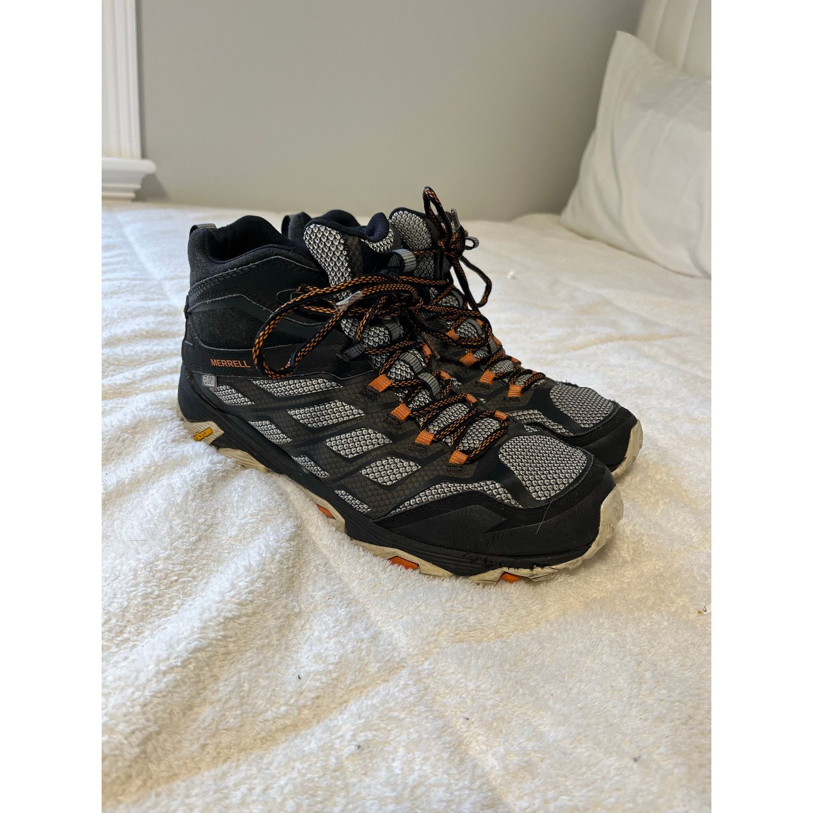 Merrell Merrell Moab FST Mid Mens Size 11 Black Waterproof Size US 11 / EU 44 - 1 Thumbnail