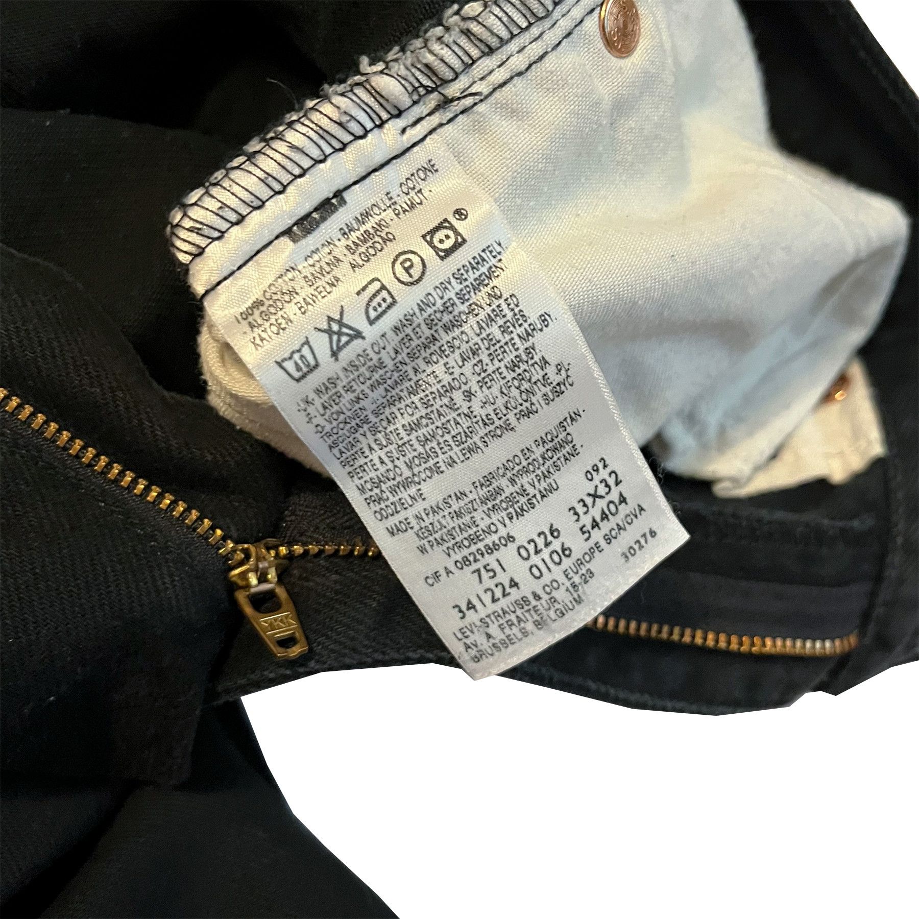 Levi's Levis 751-02 vintage 2006 jeans • W33L32 size Size US 33 - 6 Thumbnail
