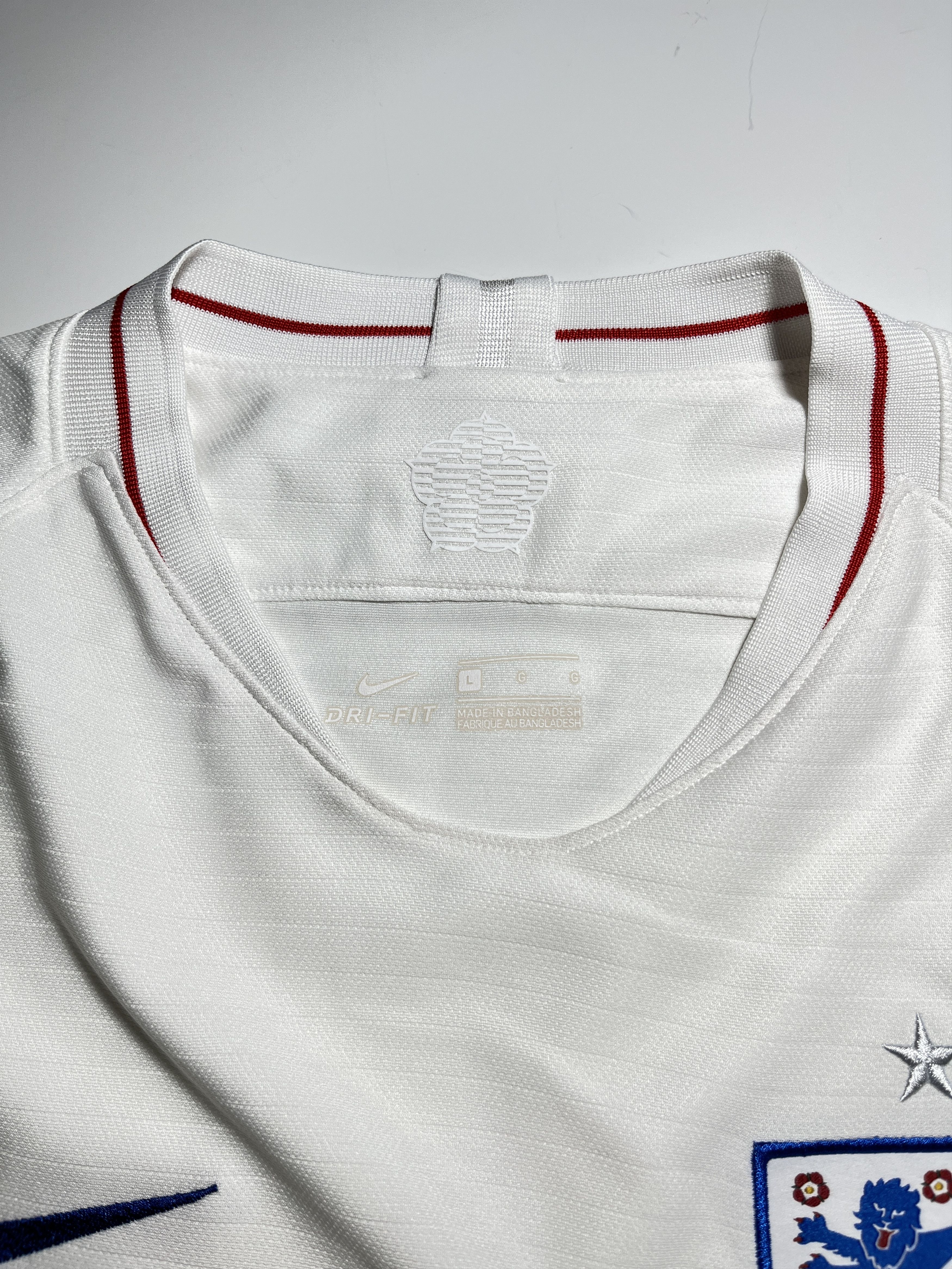 Nike Nike England National Team 2018-2019 Home Football Jersey Size US L / EU 52-54 / 3 - 8 Thumbnail