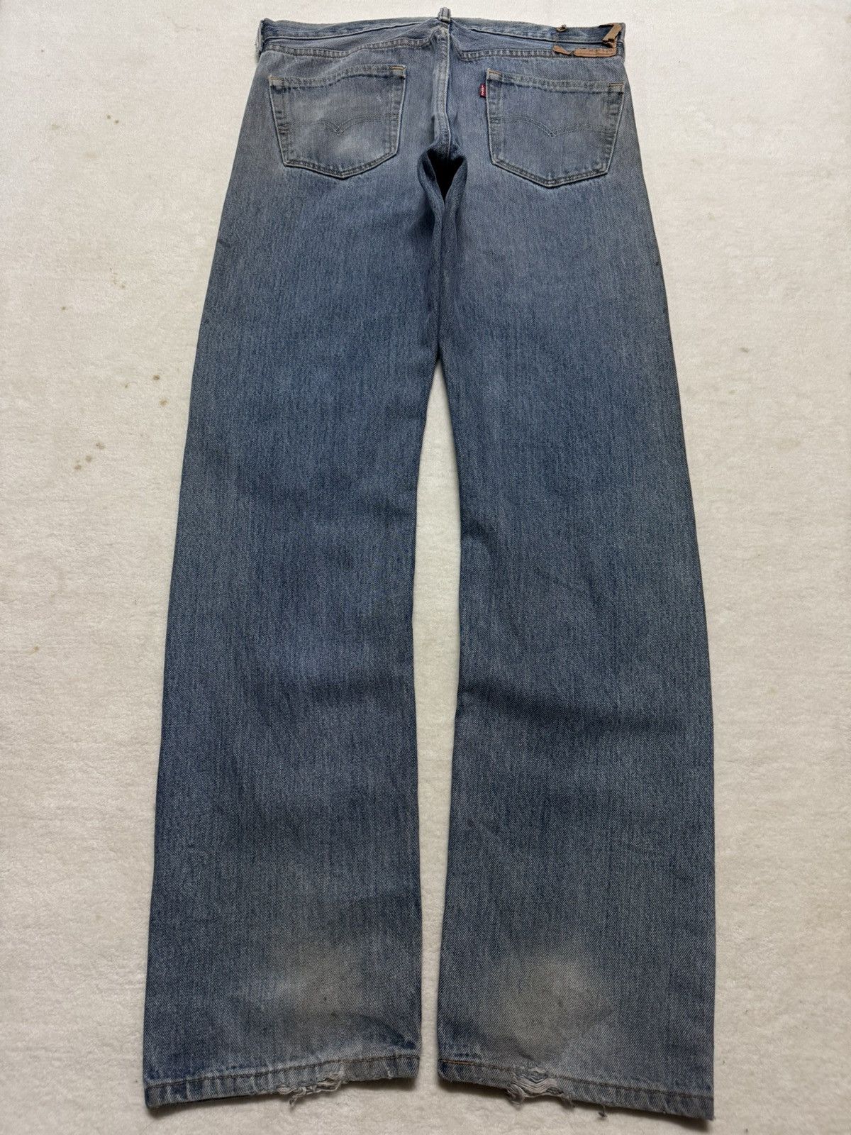 Levi's VINTAGE 2000s LEVI’S PATCHWORK THRASHED BLUE JEANS Size US 35 - 7 Thumbnail
