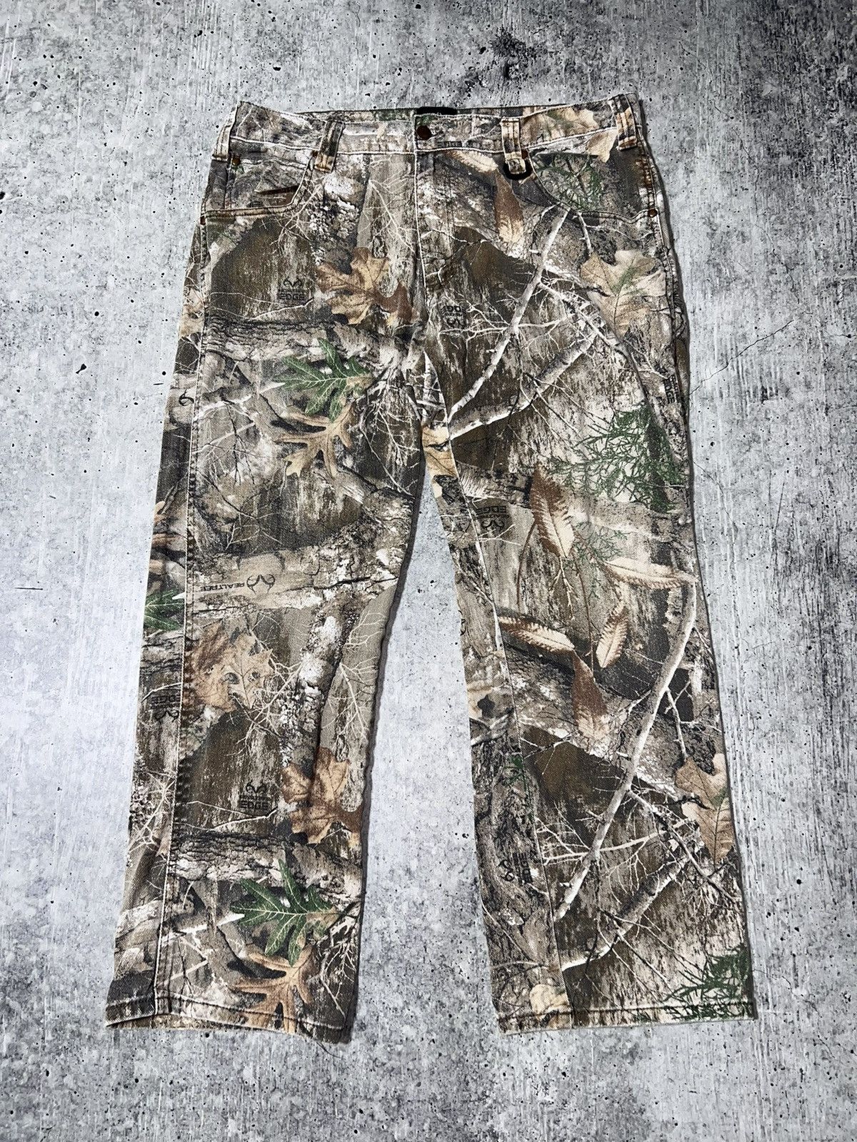 image of Crazy Vintage Y2K Essential Realtree Camo Pants, Men's (Size 36)