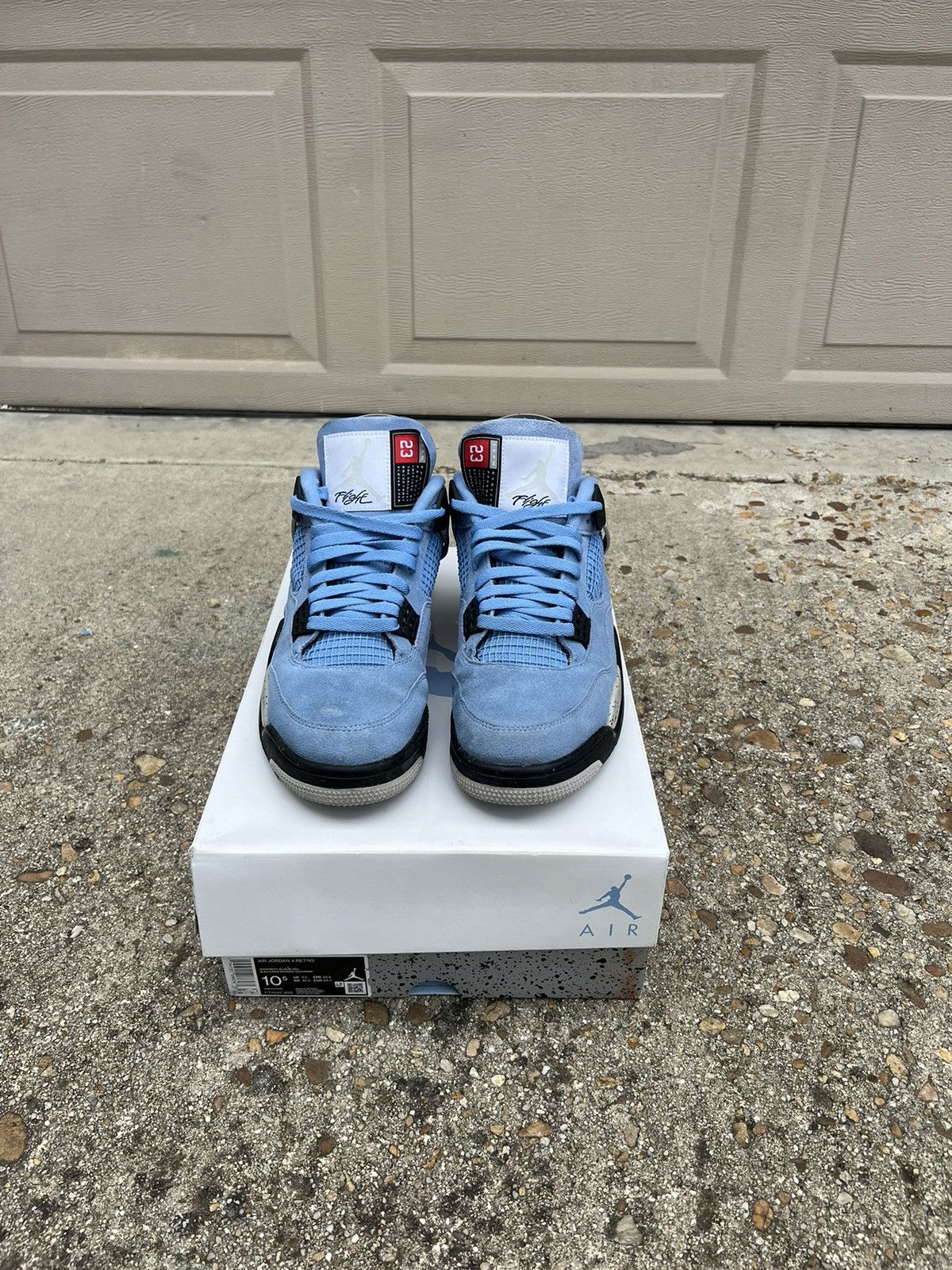Jordan Brand Jordan 4 Retro University Blue Size US 10.5 / EU 43-44 - 7 Thumbnail
