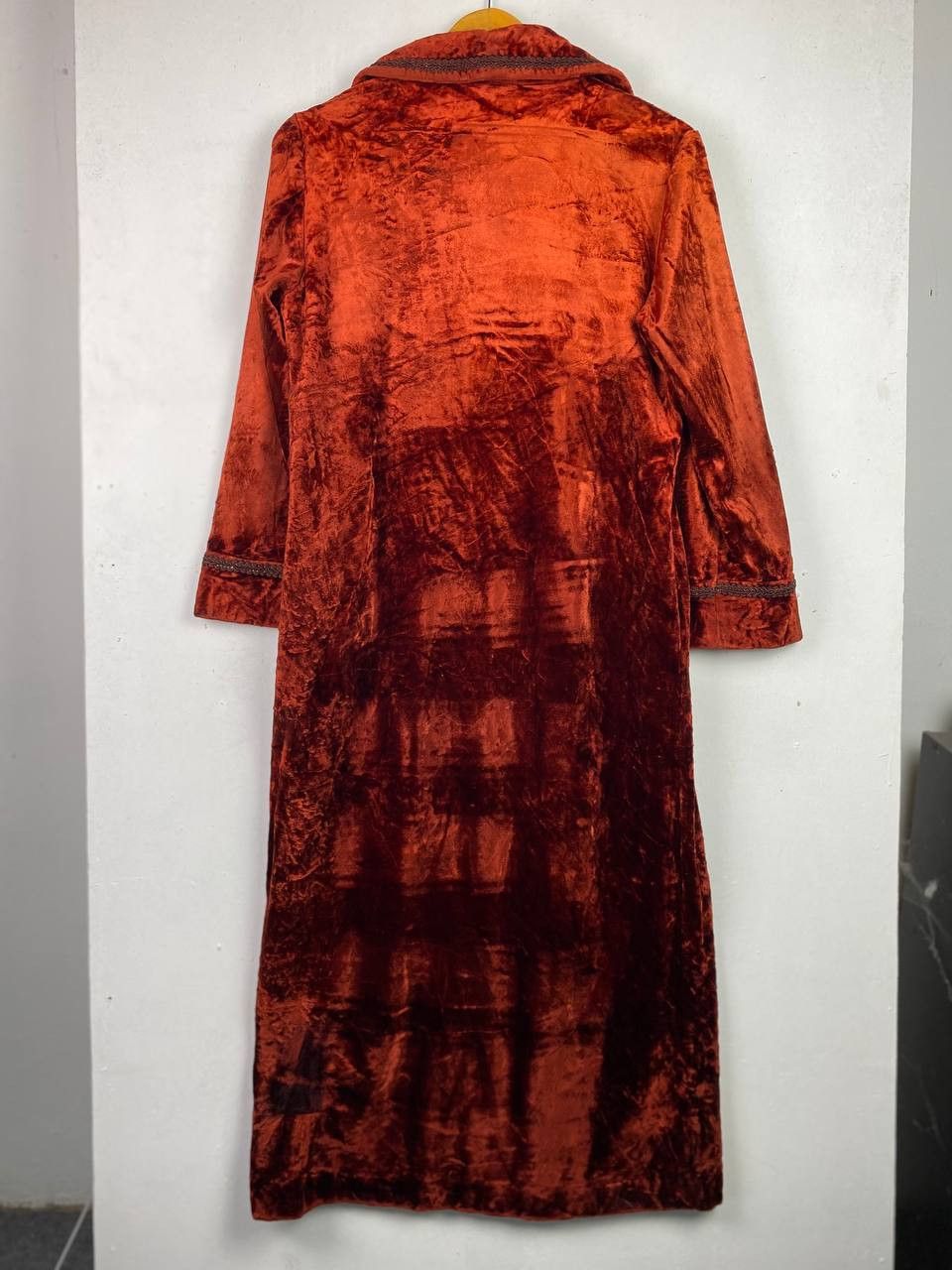 Japanese Brand vintage japanese brands gold velvet long jacket nice design Size M / US 6-8 / IT 42-44 - 9 Thumbnail