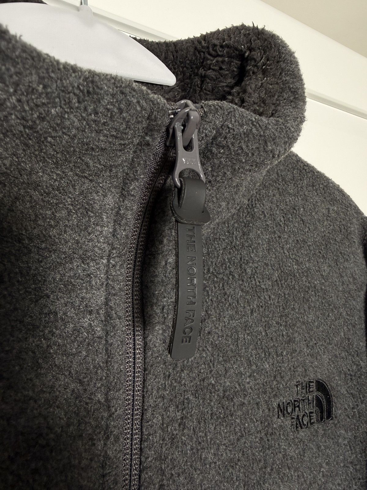 The North Face The North Face Fleece Jacket Grey – Size M Size US M / EU 48-50 / 2 - 5 Thumbnail