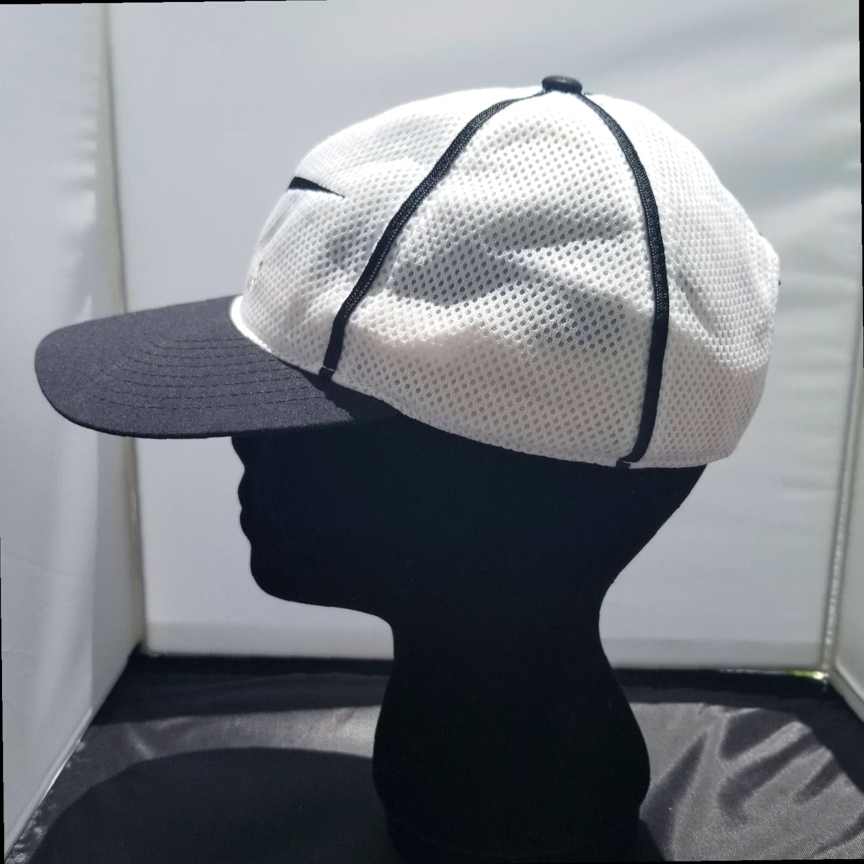 Nike VINTAGE Nike 90s White Black Logo Snapback Hat Cap Adult One Size Size ONE SIZE - 4 Thumbnail