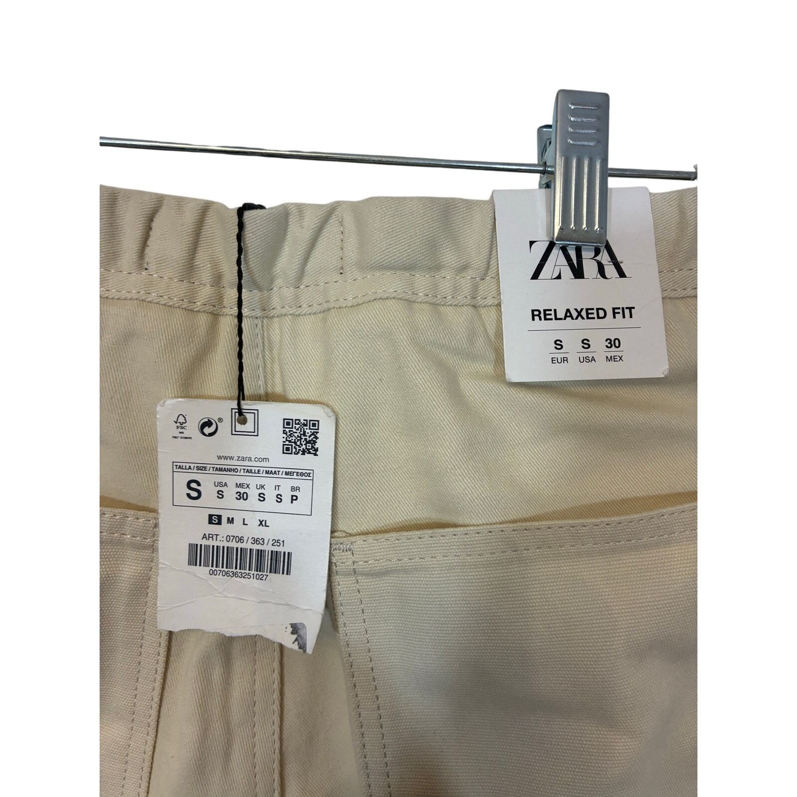 Zara NWT Zara Relaxed Fit Men's Cargo Shorts Cream S gorpcore Size US 28 / EU 44 - 4 Thumbnail