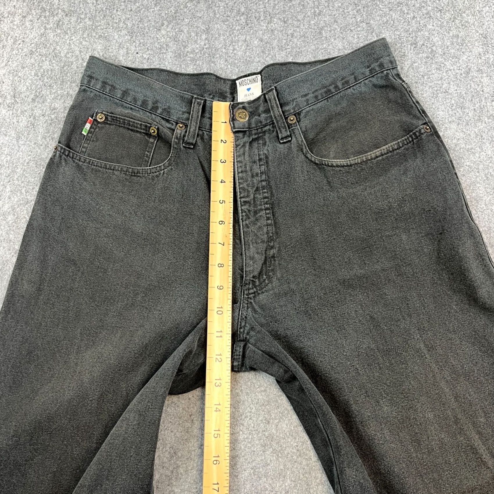 Moschino VINTAGE Moschino Jeans Regular Tapered 32 32 Black Italy Made Denim 5-Pocket Mens Accessories Logo Pocket Pattern No Pattern Size US 32 / EU 48 - 5 Thumbnail