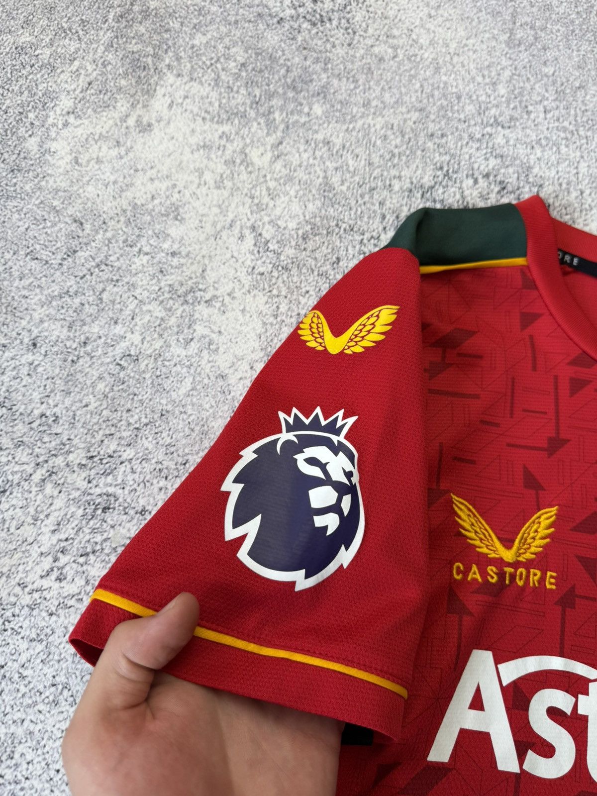 Castore Castore Wolverhampton Wanderers Football Shirt Size S Size US S / EU 44-46 / 1 - 13 Thumbnail