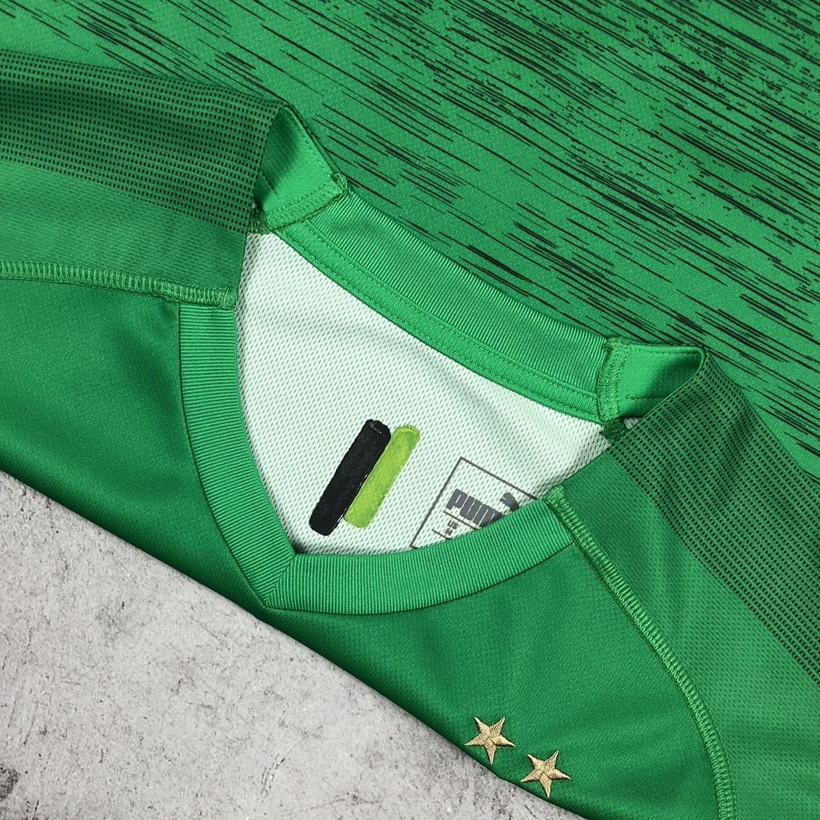 Puma Borussia Monchengladbach 2018-2019 Puma Third Soccer Jersey Size US M / EU 48-50 / 2 - 13 Thumbnail