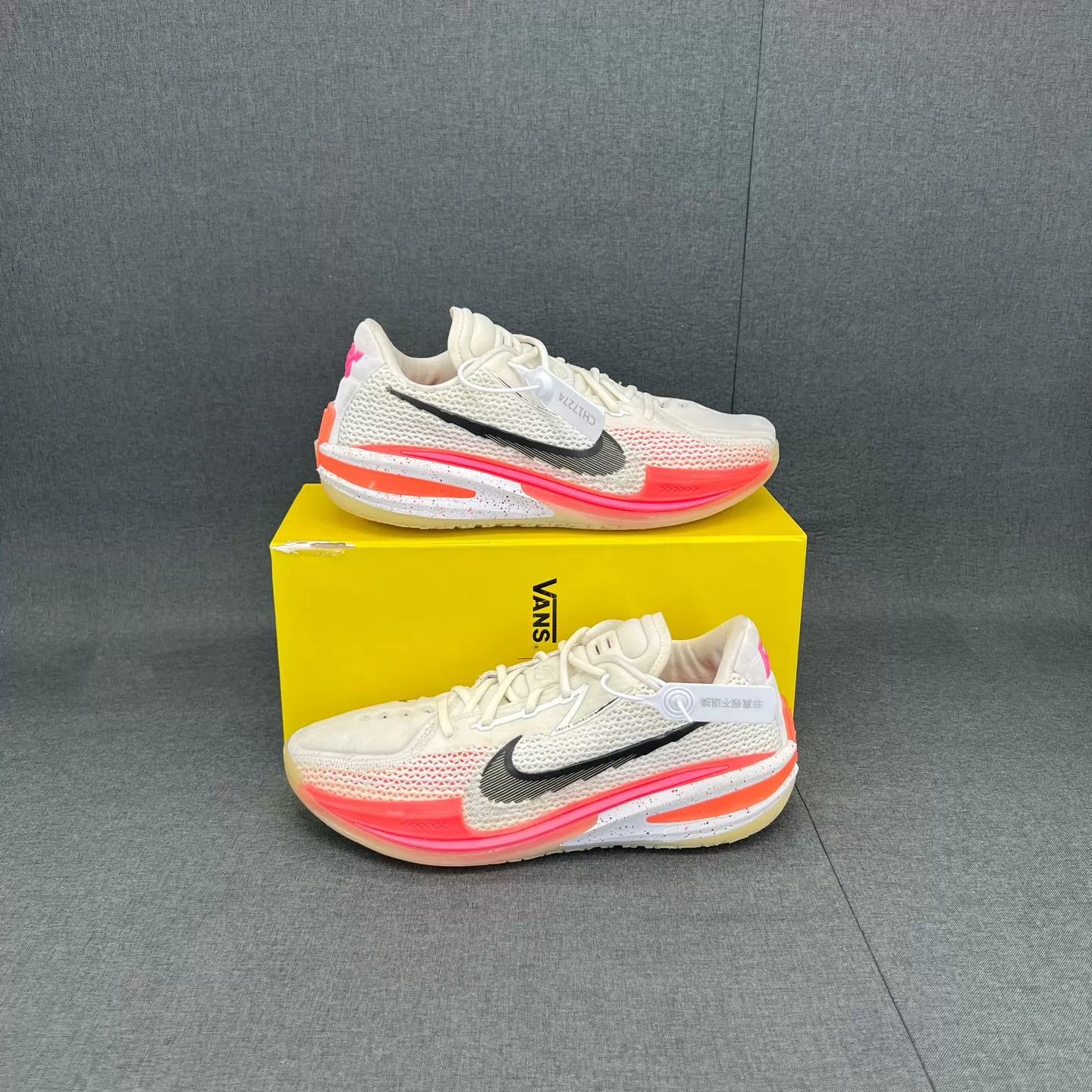 Nike GT Cut Peach 42.5 New Boxed Size US 9.5 / EU 42-43 - 2 Thumbnail