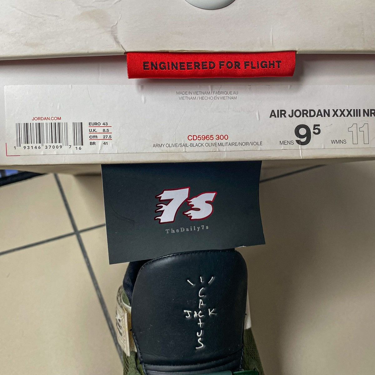 Jordan Brand × Travis Scott Nike Air Jordan × Travis Scott AJ33 UK8.5 Us9.5 Size US 9.5 / EU 42-43 - 8 Thumbnail