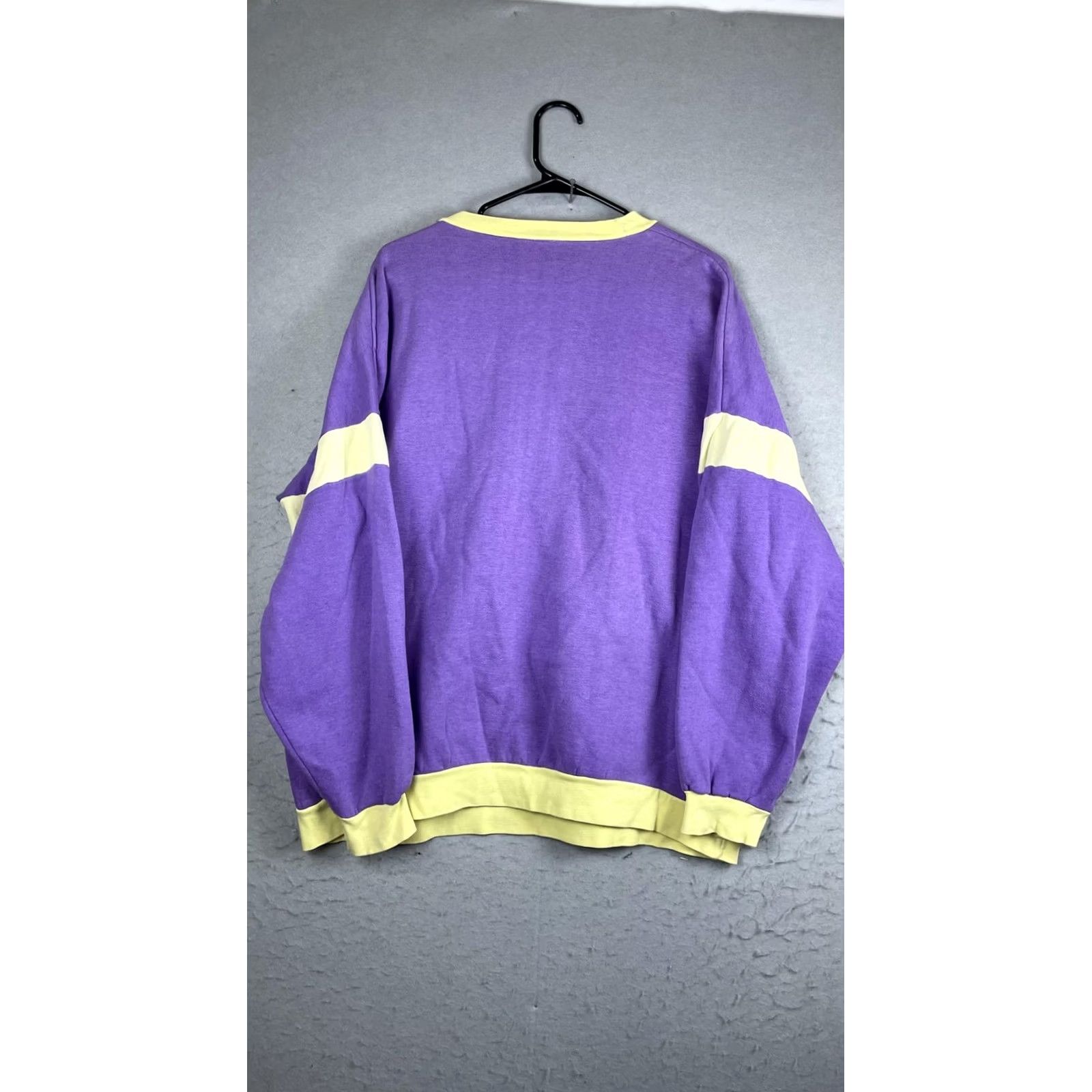 Vintage VINTAGE Sports Sweatshirt Mens XL Purple Graphic 90s Fleece Pullover Crewneck Size US XL / EU 56 / 4 - 6 Thumbnail