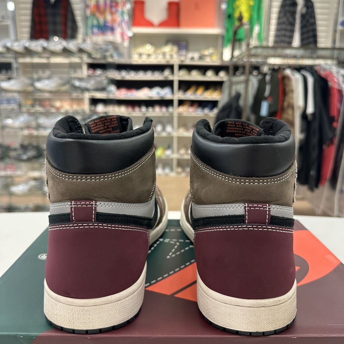 Jordan Brand Size 10 - Jordan 1 High OG Hand Crafted 2021 - DH3097-001 Size US 10 / EU 43 - 4 Thumbnail