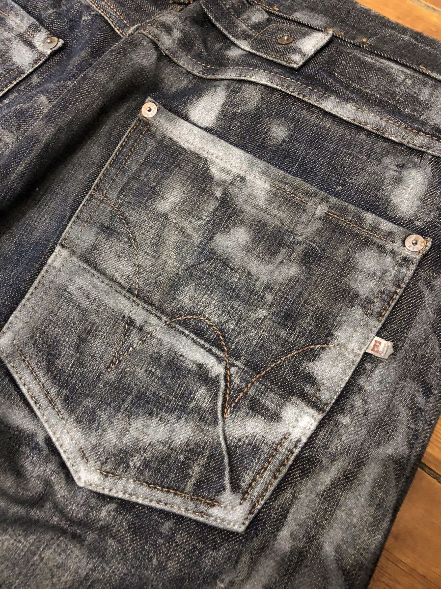 Japanese Brand Japanese Denim Painted Distressed Crush Faded Denim Baggy Size US 33 - 10 Thumbnail