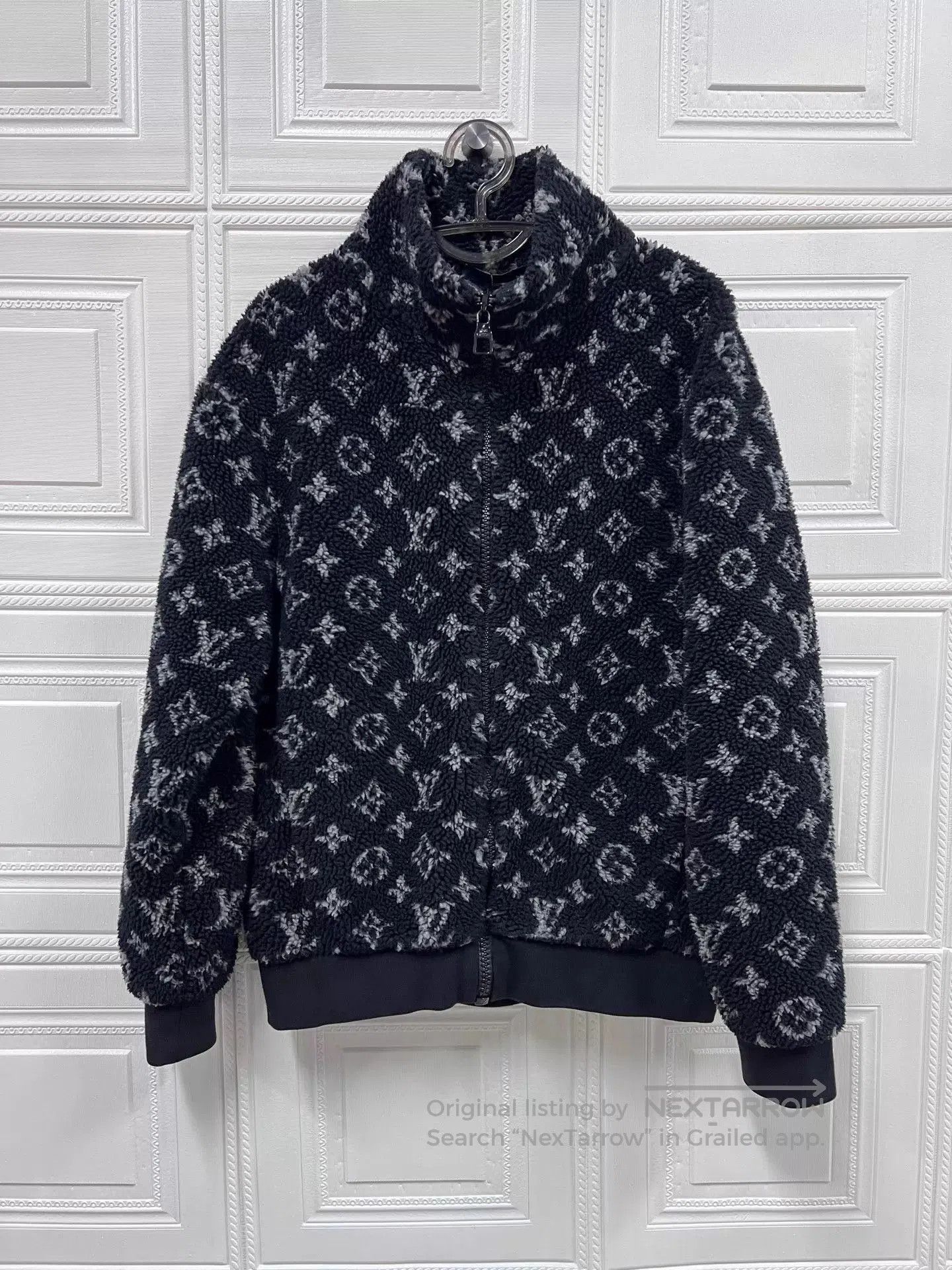 Louis Vuitton Black Fuzzy Patterned Zip. Size US S / EU 44-46 / 1 - 1 Thumbnail