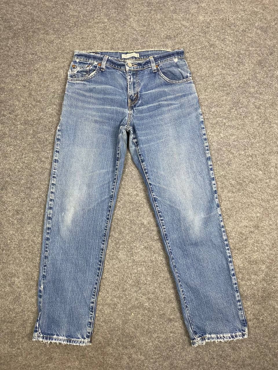 Levi's vintage levis 550 relaxed tapered distressed denim Size US 33 - 9 Thumbnail