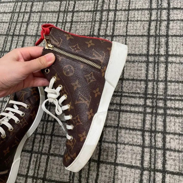 Louis Vuitton Louis Vuitton Classic Monogram High-Top Sneakers -2508 Size US 5.5 / EU 38 - 6 Thumbnail