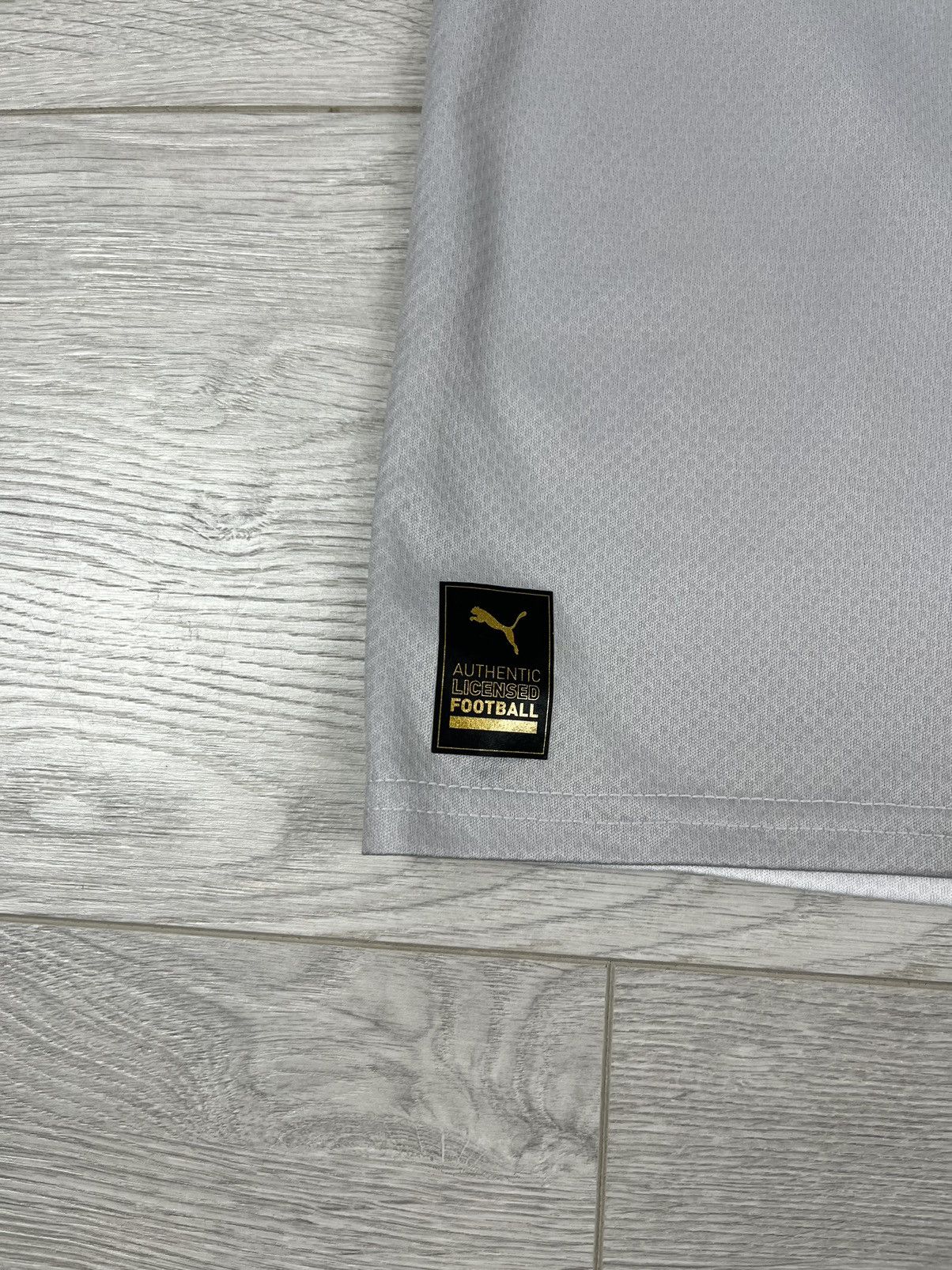 Puma Puma Switzerland 2022 Soccer Team Away Jersey Shirt Size US L / EU 52-54 / 3 - 5 Thumbnail