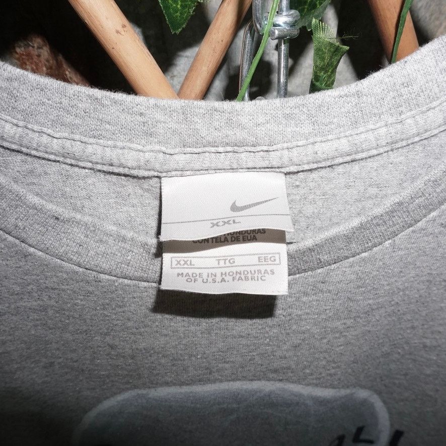 Nike XXL - Vintage Y2K Nike basketball 00s grey tag t-shirt Size US XXL / EU 58 / 5 - 3 Thumbnail