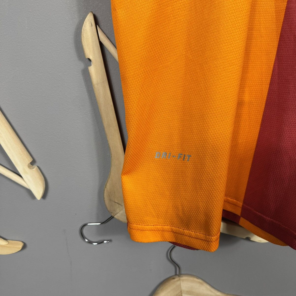 Other Galatasaray Blokcore Soccer Jersey Size US XL / EU 56 / 4 - 4 Thumbnail