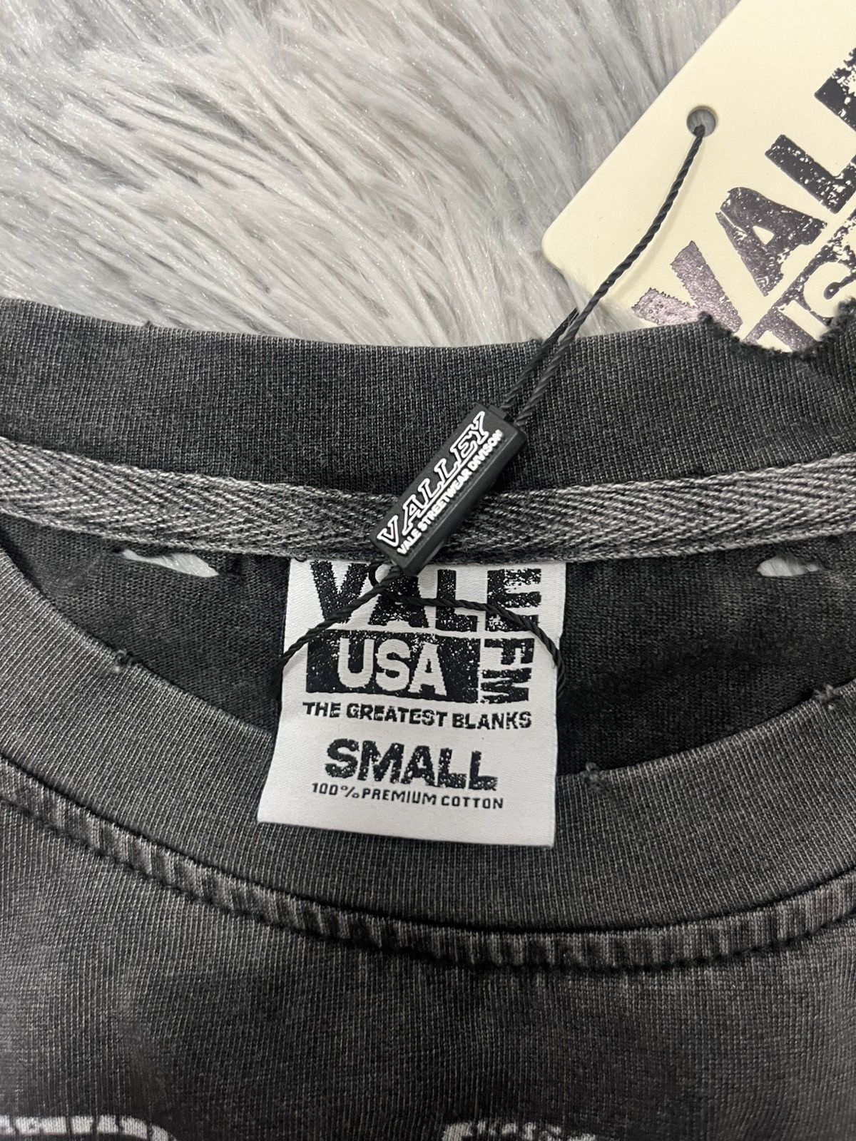 Vale Dog Tag Big tee - Vale Size US L / EU 52-54 / 3 - 3 Thumbnail