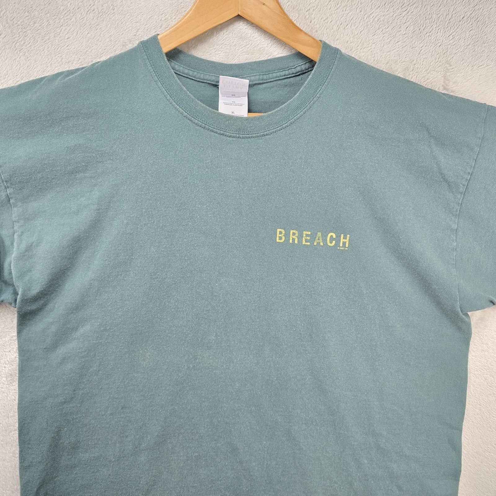 Gildan Breach Movie Promo 2007 Shirt Men's Size XL Vintage Y2K Size US XL / EU 56 / 4 - 2 Thumbnail