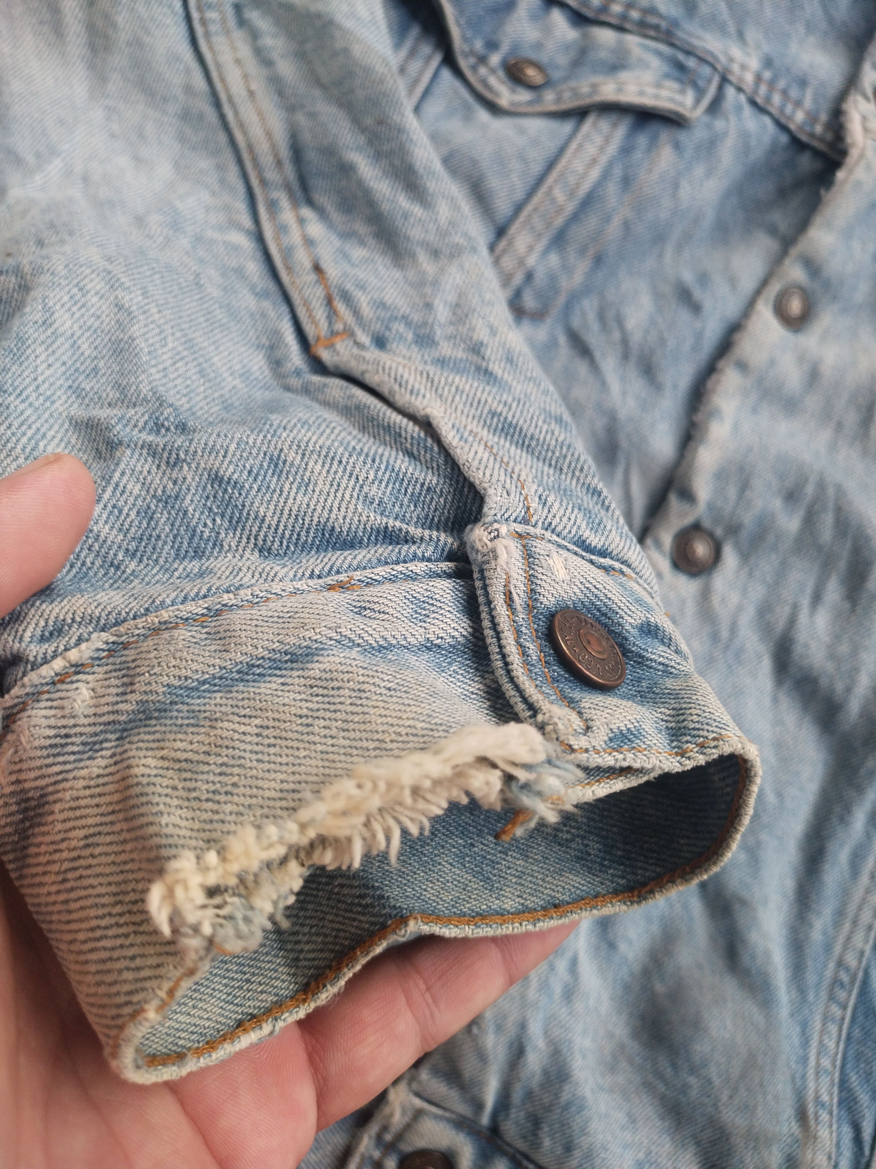 Levi's Vintage Clothing Vintage Levi's Sherpa Lined Denim Trucker Jacket Size US M / EU 48-50 / 2 - 10 Thumbnail
