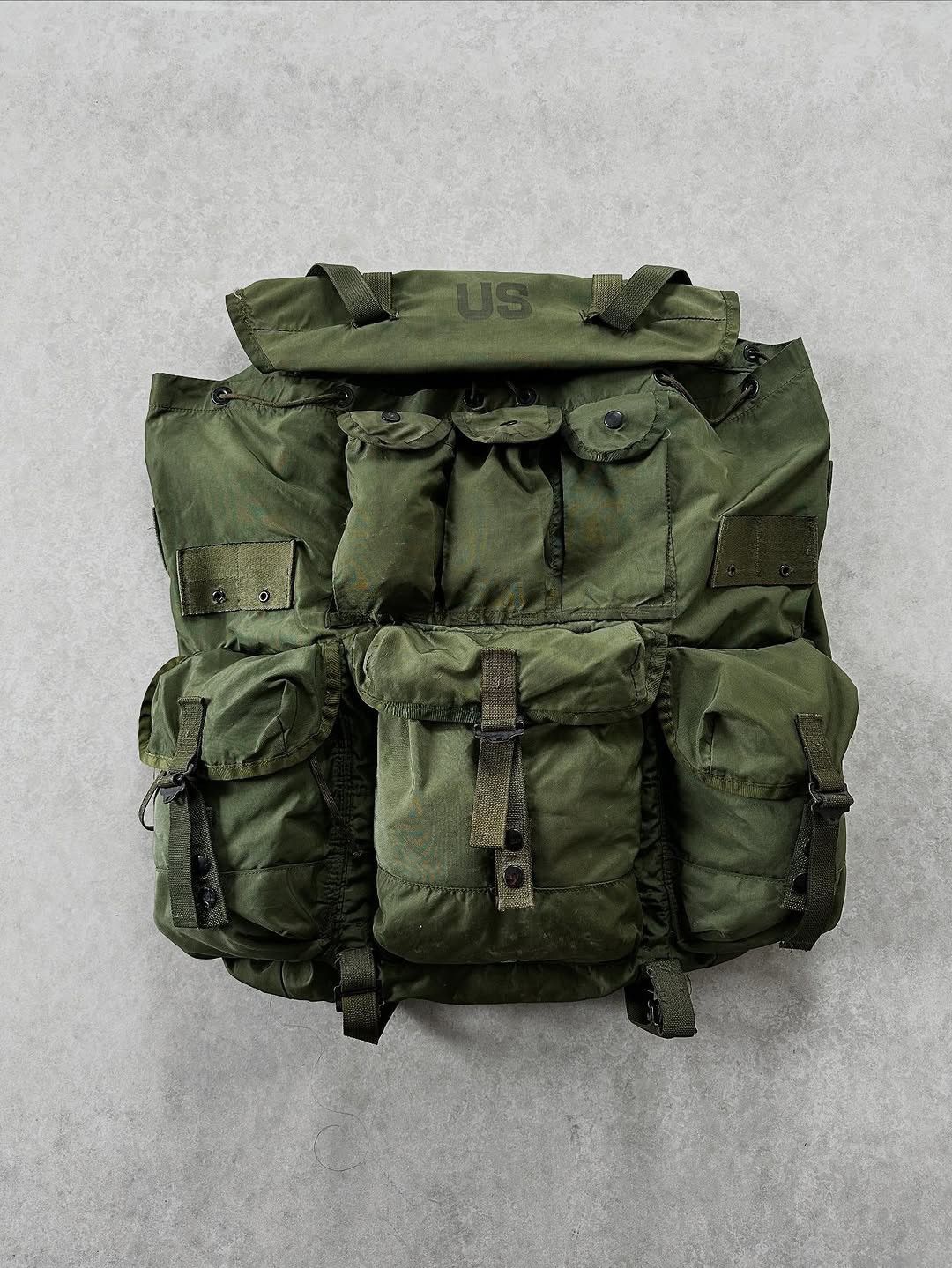 Vintage Vintage U.S. Army Rucksack Backpack Field Pack Size ONE SIZE - 4 Thumbnail